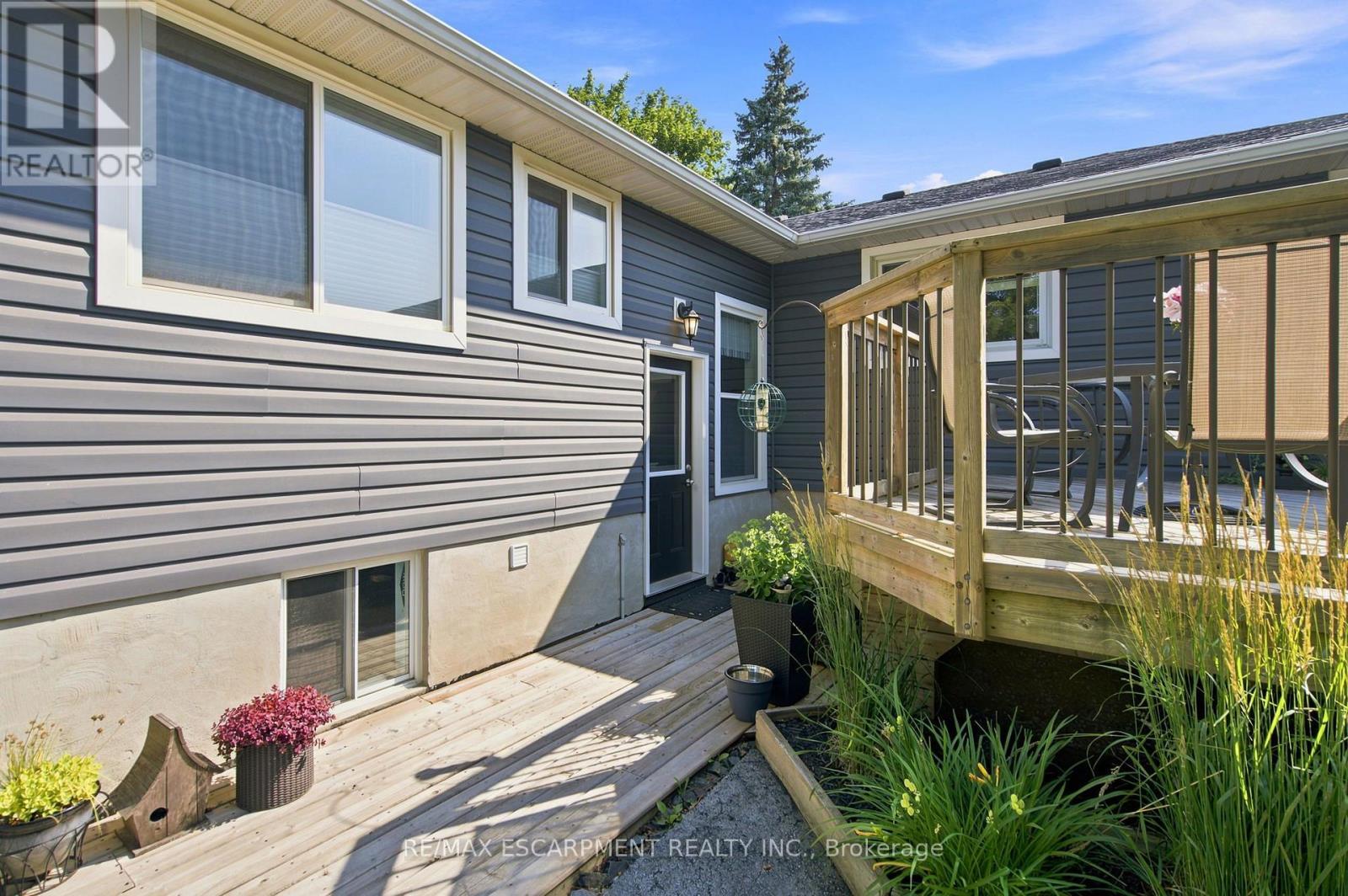 31 Algonquin Avenue, Hamilton, ON - Outdoor With Exterior