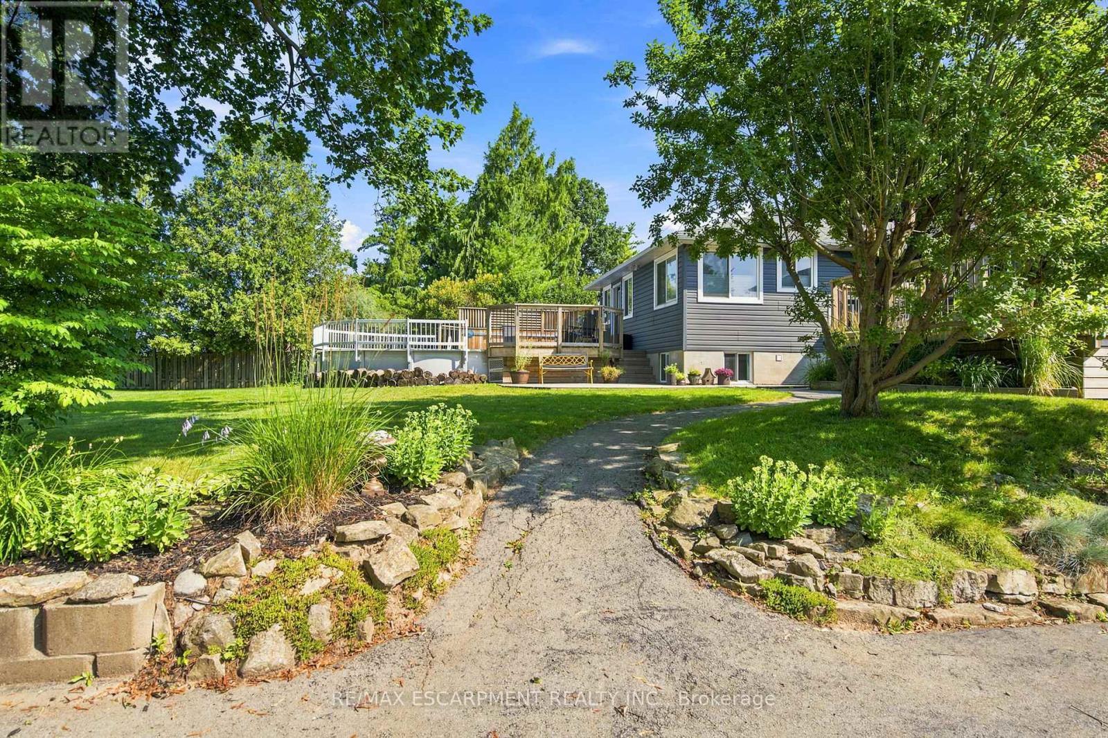 31 Algonquin Avenue, Hamilton, ON - Outdoor