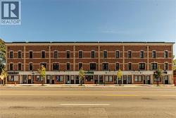 760 LAKESHORE Road E Unit# 201 Mississauga, ON L5E 1C7
