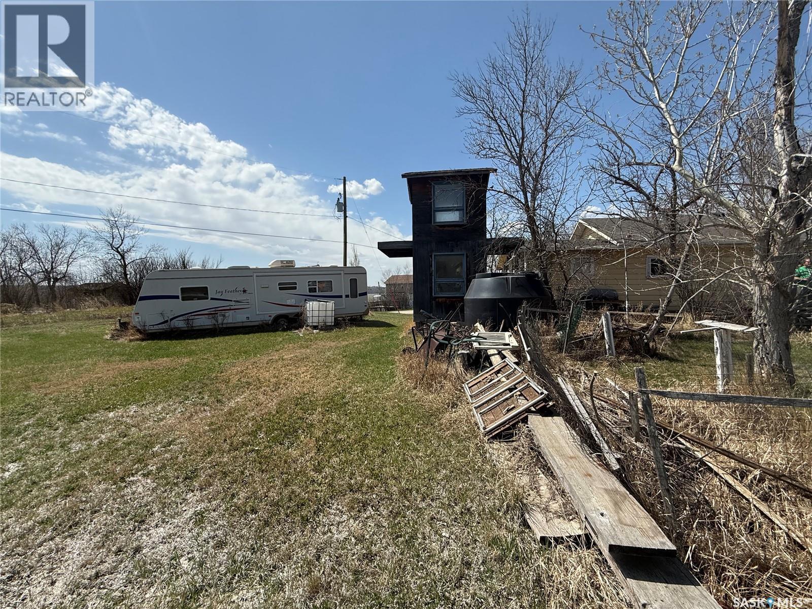 407 Idylewylde Avenue, Saskatchewan Beach, SK - Outdoor