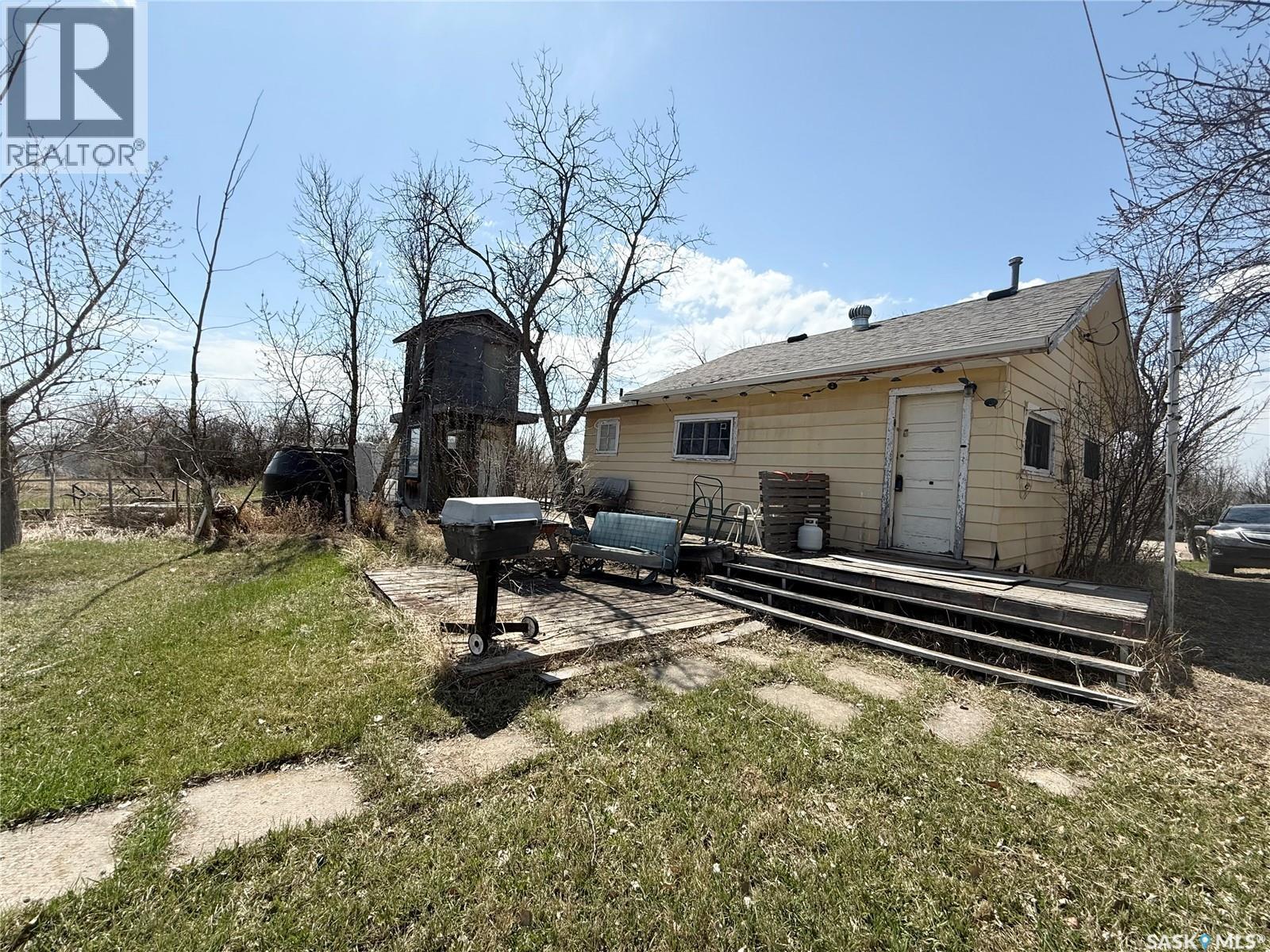 407 Idylewylde Avenue, Saskatchewan Beach, SK - Outdoor