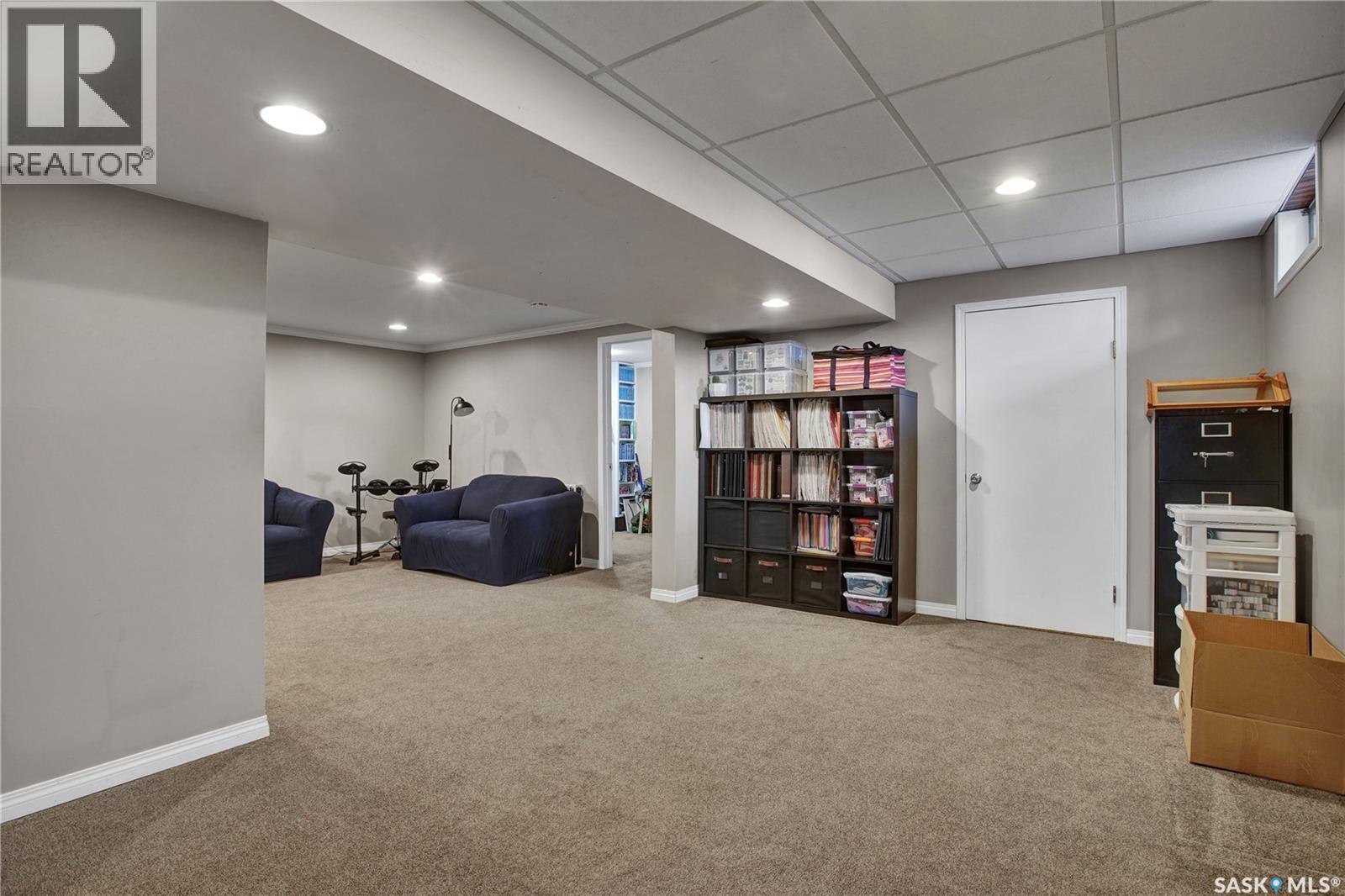 1104 Mcmillan Avenue, Saskatoon, SK - Indoor