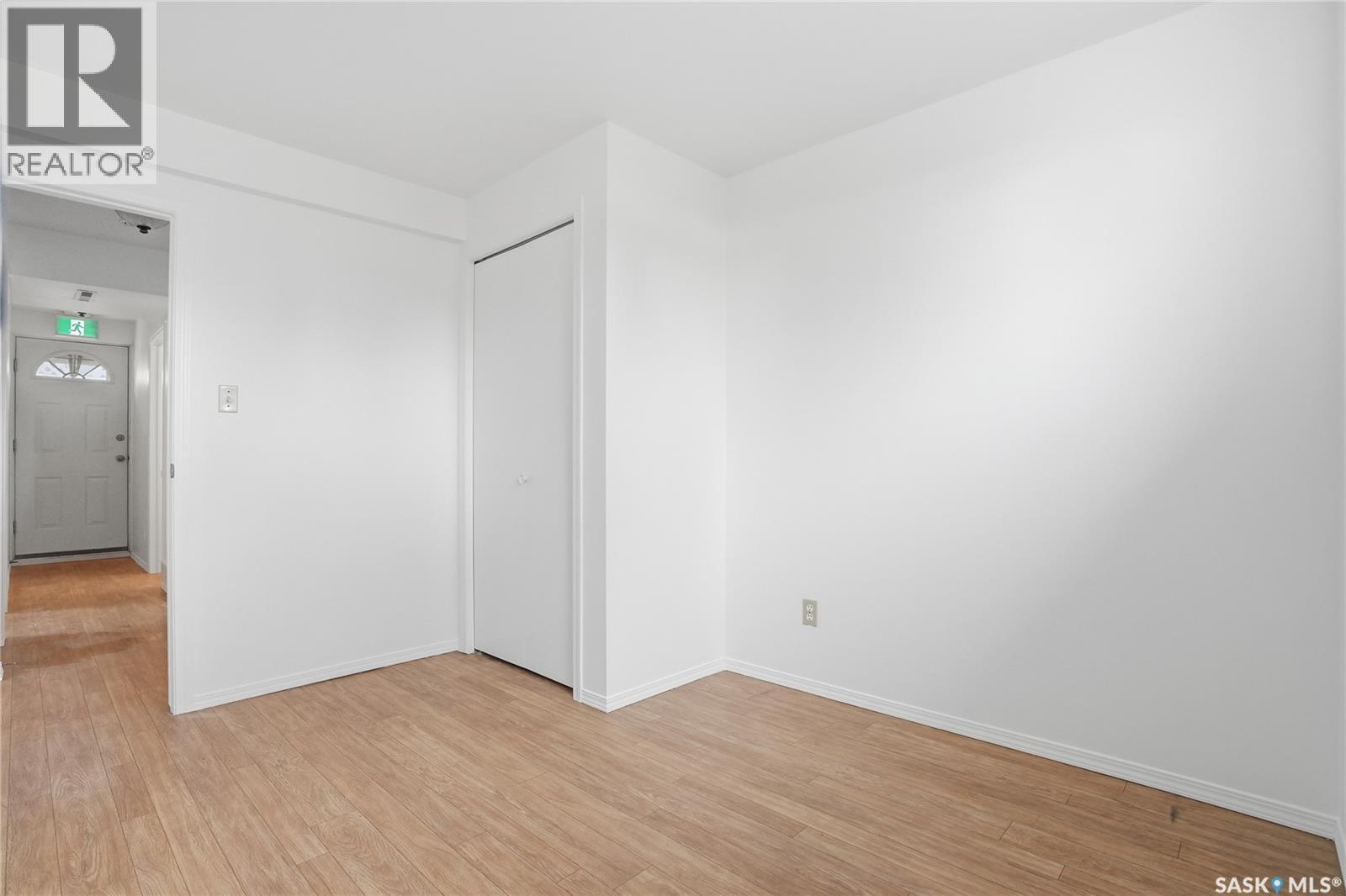 1044 East Centre, Saskatoon, SK - Indoor Photo Showing Other Room