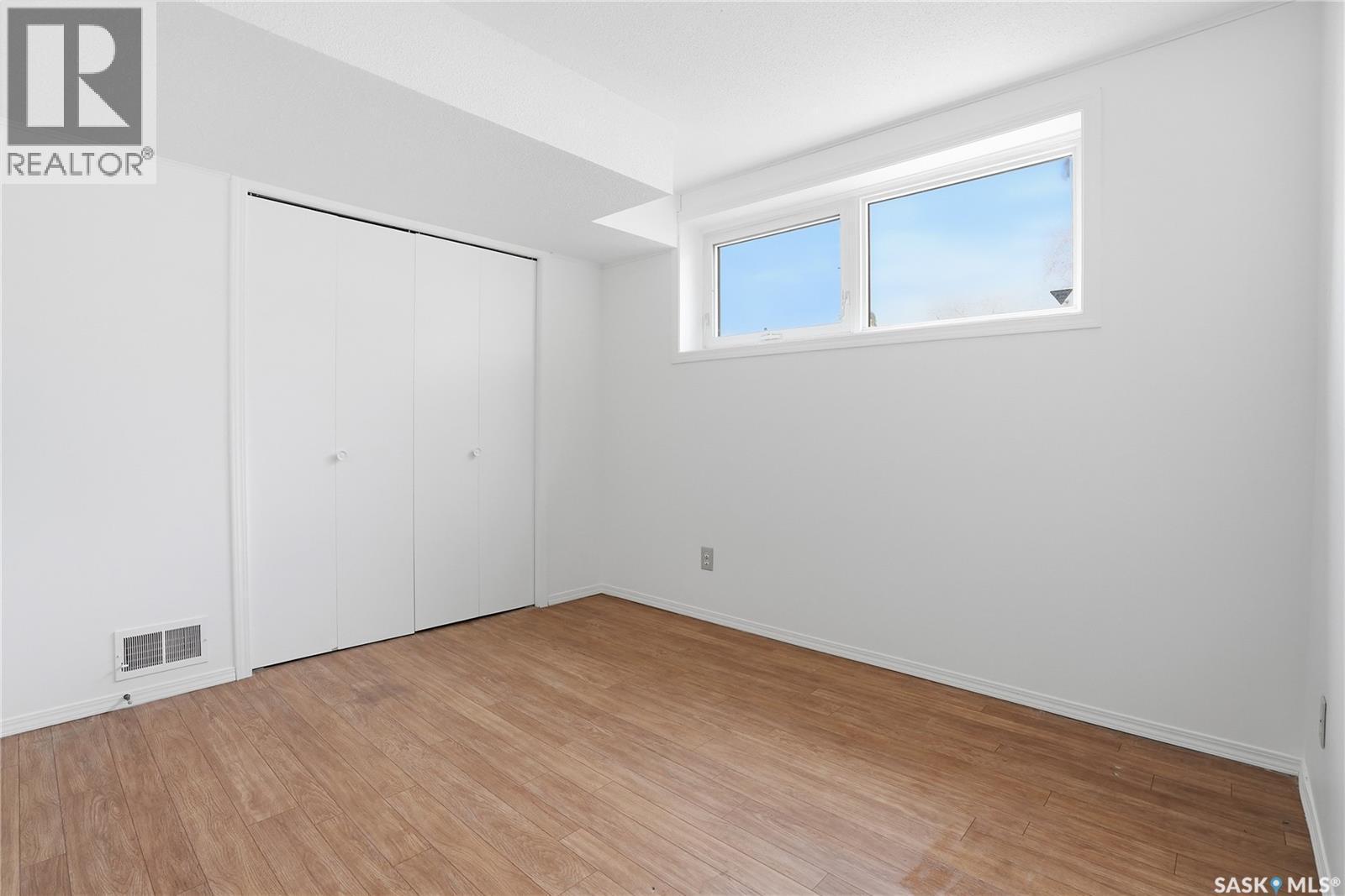1044 East Centre, Saskatoon, SK - Indoor Photo Showing Other Room