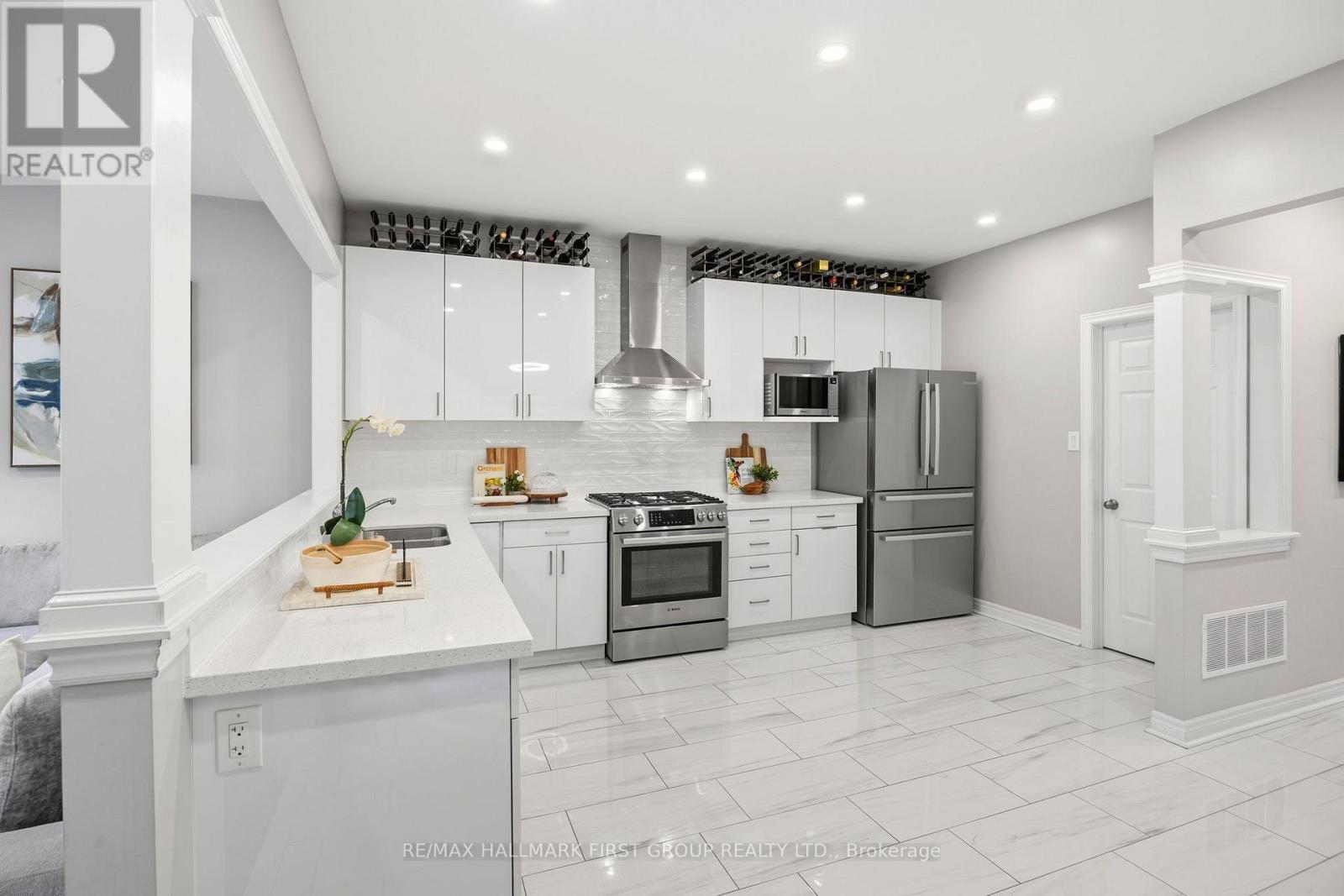 162 Leney Street, Ajax, ON - Indoor Photo Showing Kitchen With Stainless Steel Kitchen With Upgraded Kitchen