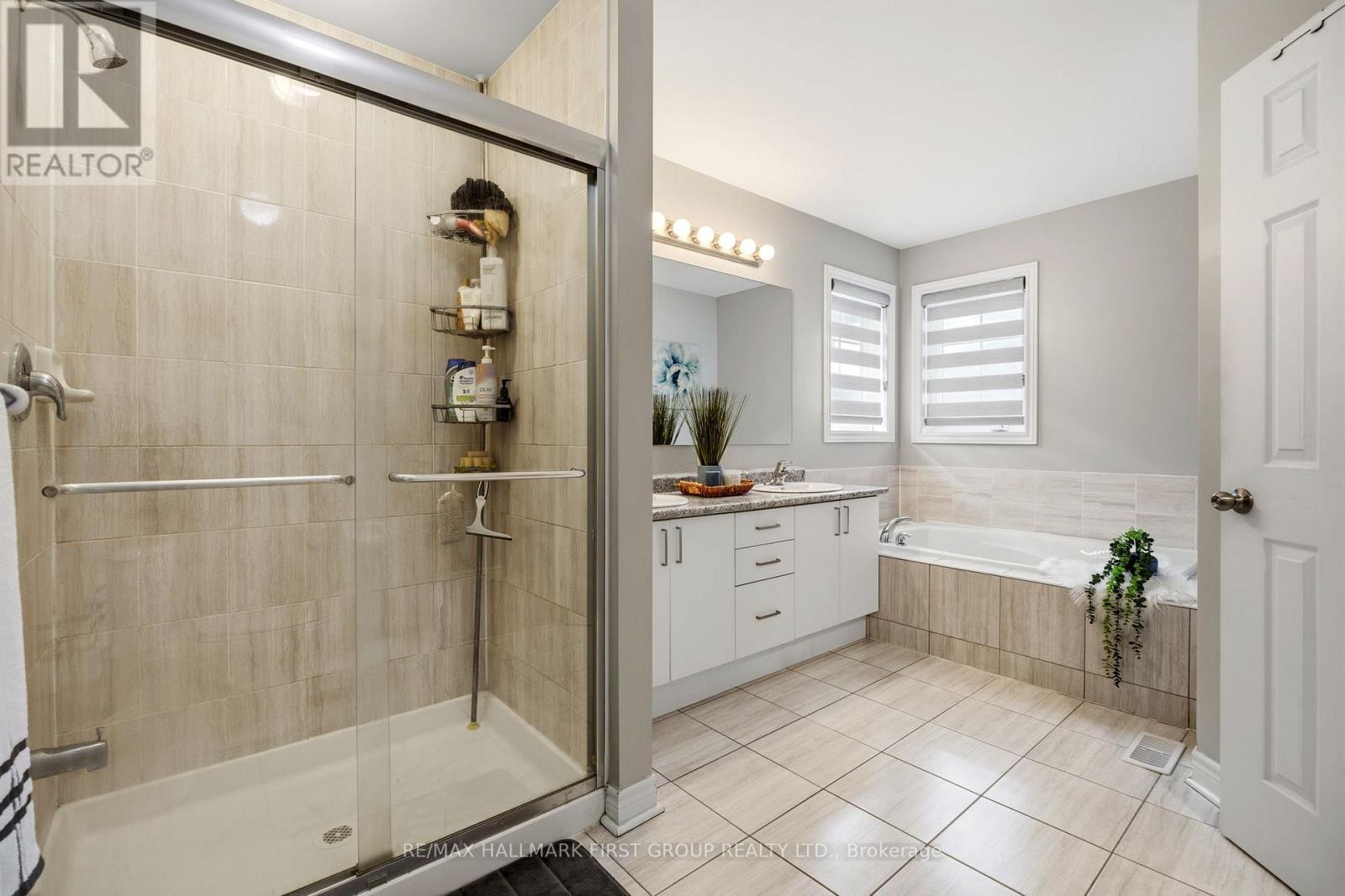162 Leney Street, Ajax, ON - Indoor Photo Showing Bathroom