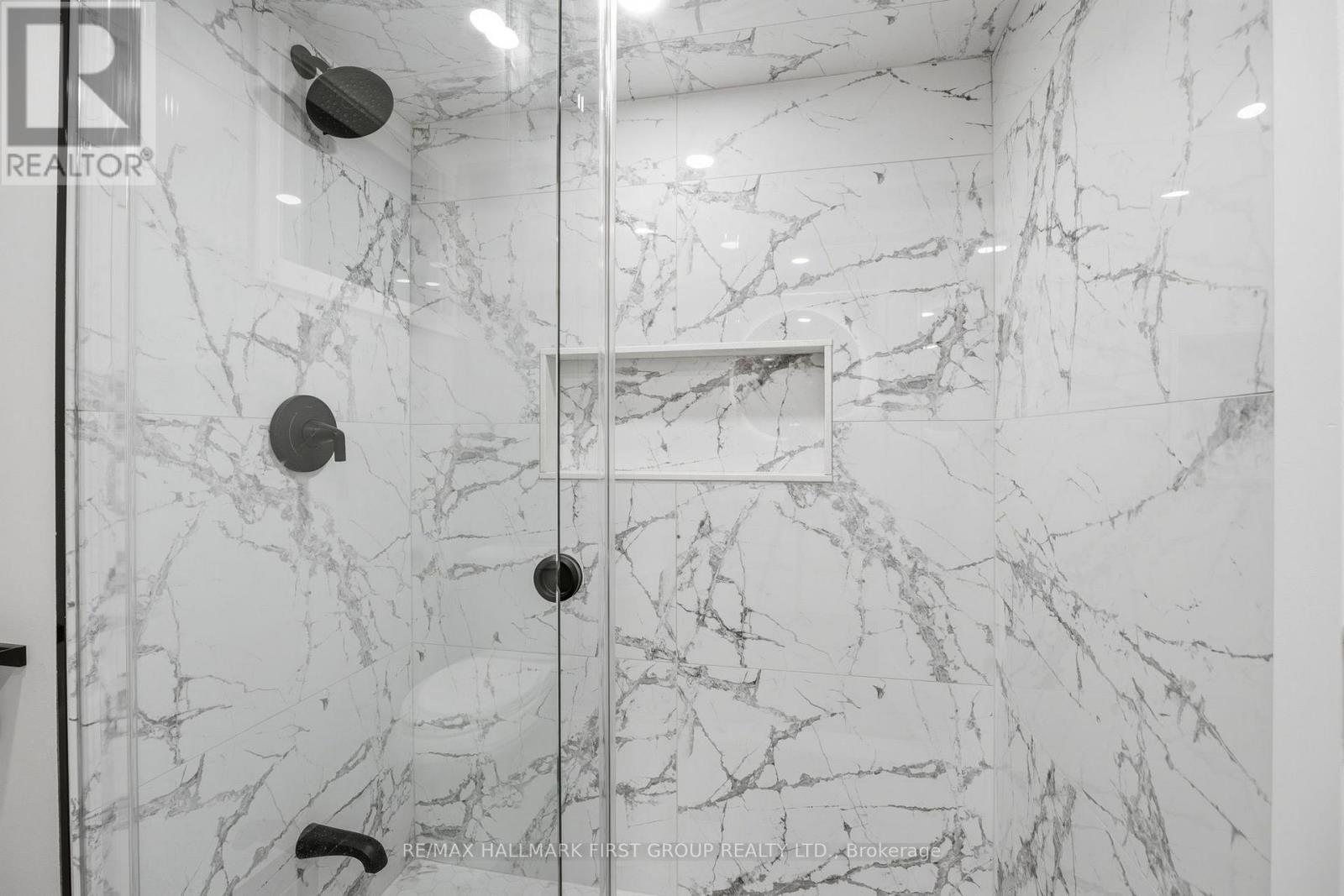 162 Leney Street, Ajax, ON - Indoor Photo Showing Bathroom