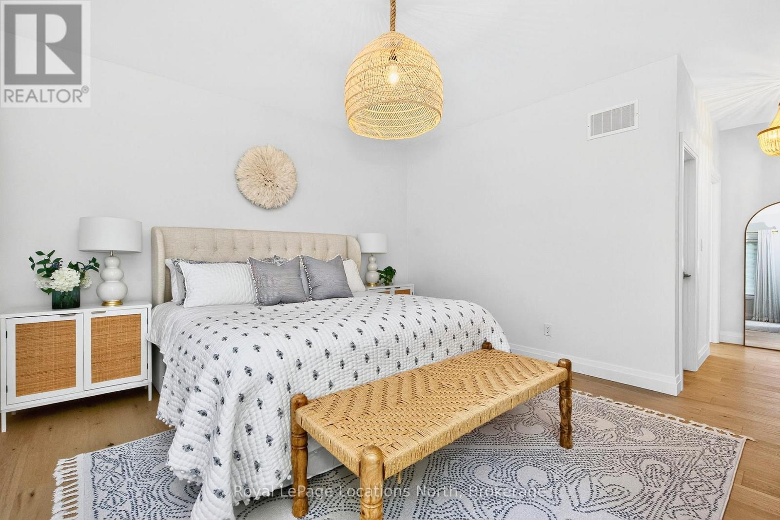 15 Pinecone Avenue, Tiny, ON - Indoor Photo Showing Bedroom