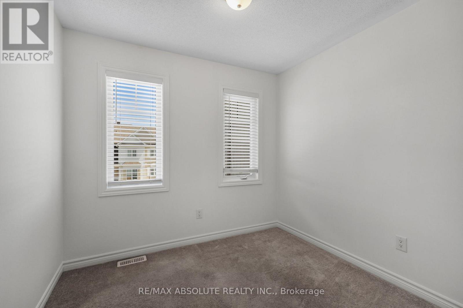 121 Helenium Lane, Ottawa, ON - Indoor Photo Showing Other Room