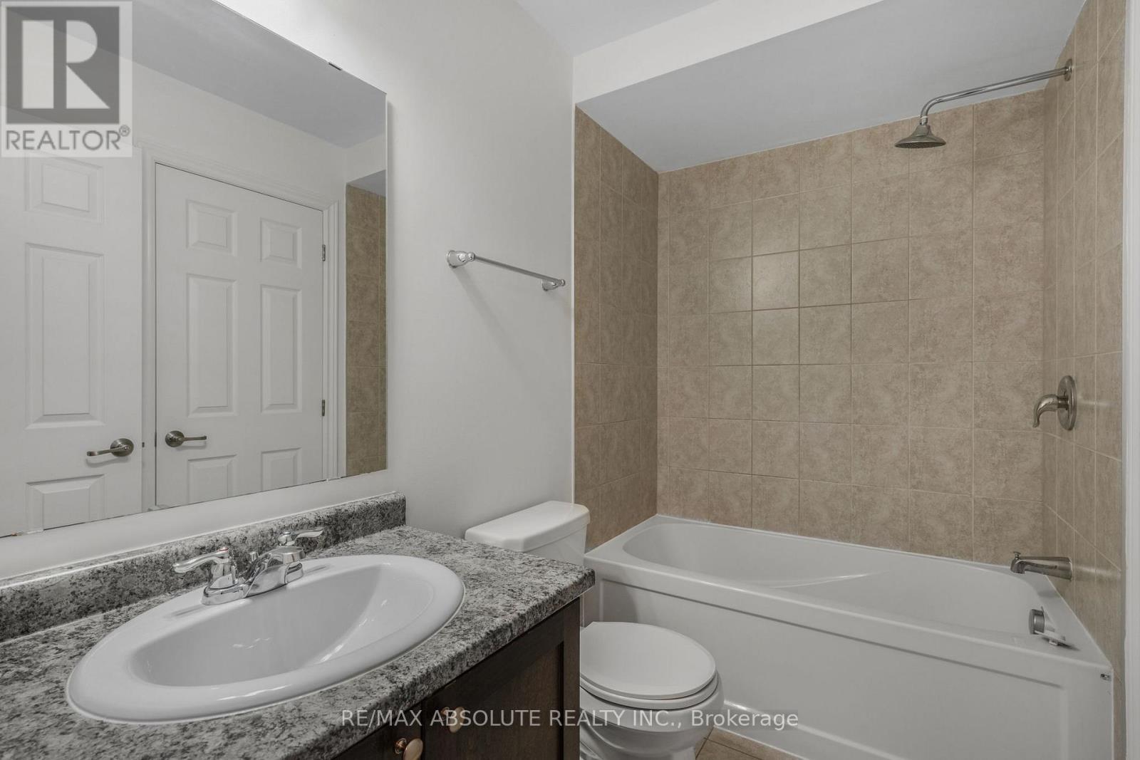 121 Helenium Lane, Ottawa, ON - Indoor Photo Showing Bathroom