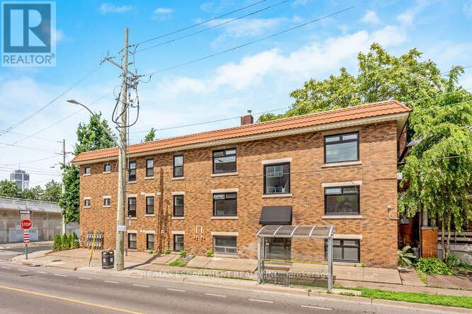 127 Victoria Avenue S, Hamilton, ON - Outdoor