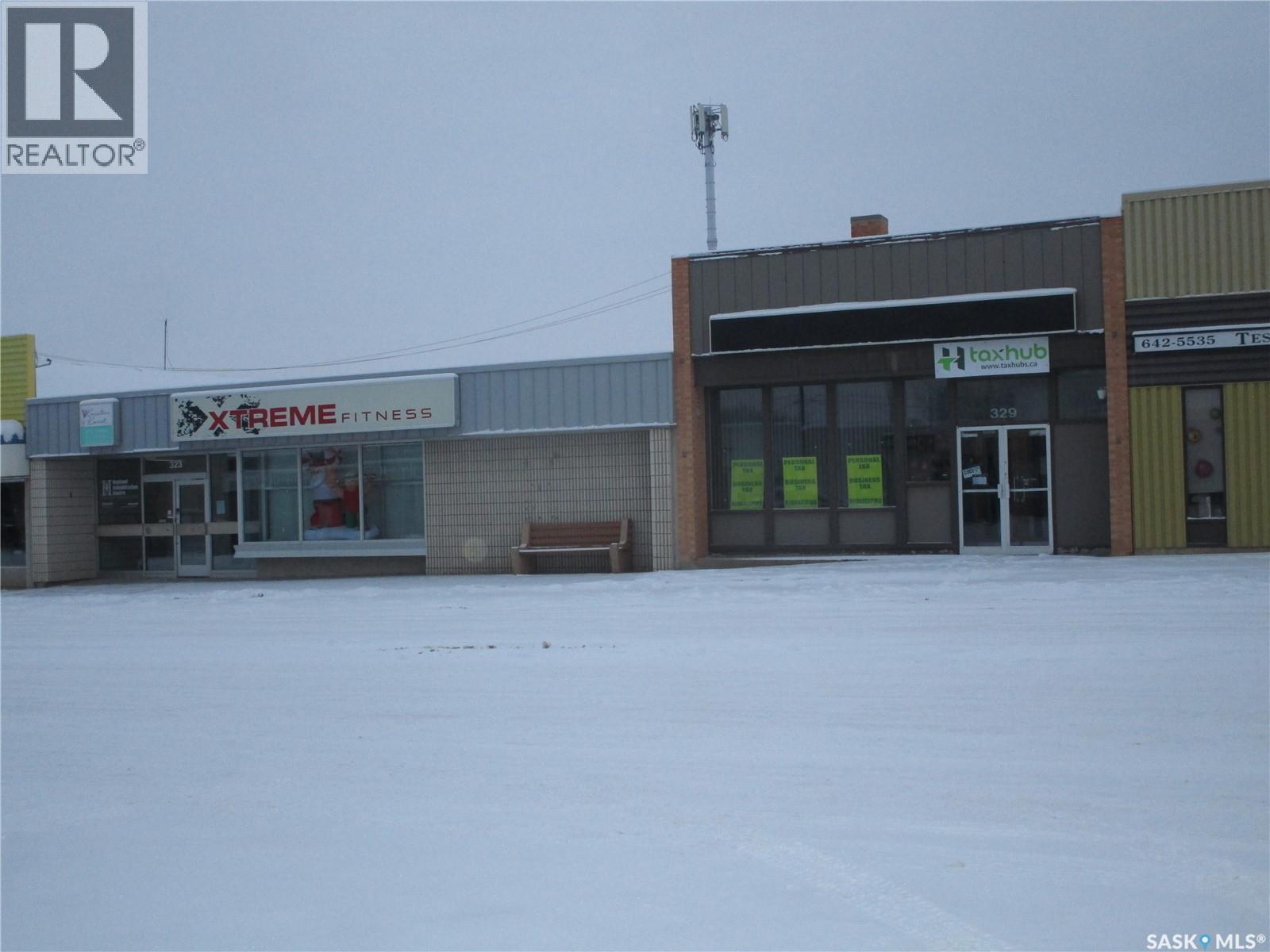 329 Centre Street, Assiniboia, SK