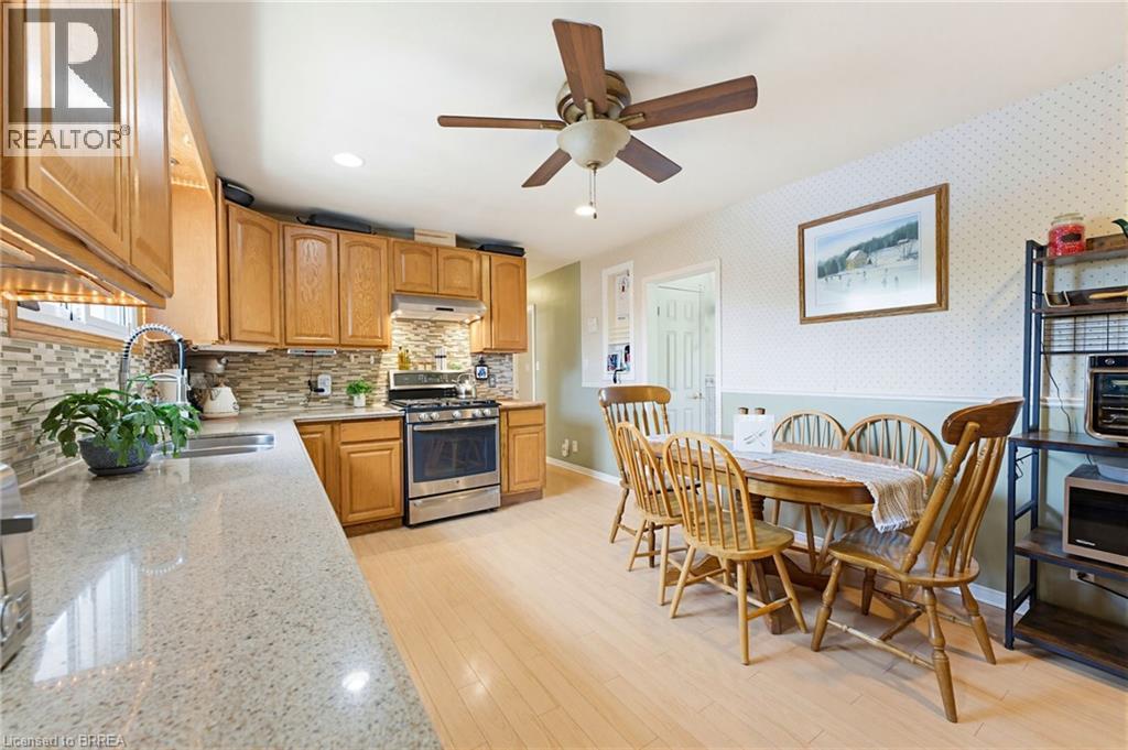 12 Mccammon Street, Paris, ON - Indoor