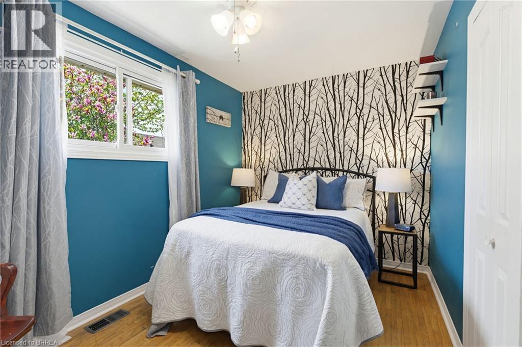 12 Mccammon Street, Paris, ON - Indoor Photo Showing Bedroom