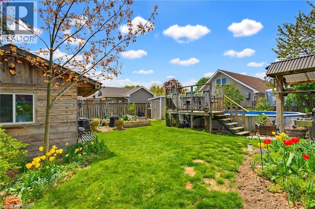 12 Mccammon Street, Paris, ON - Outdoor