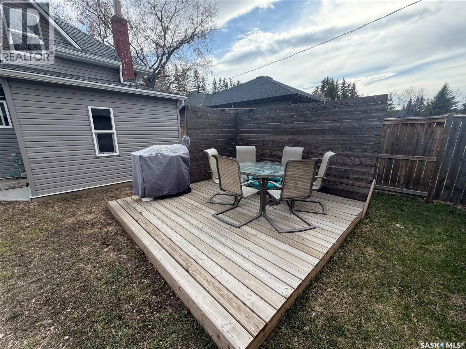 210 2Nd Avenue S, Hepburn, SK - Outdoor