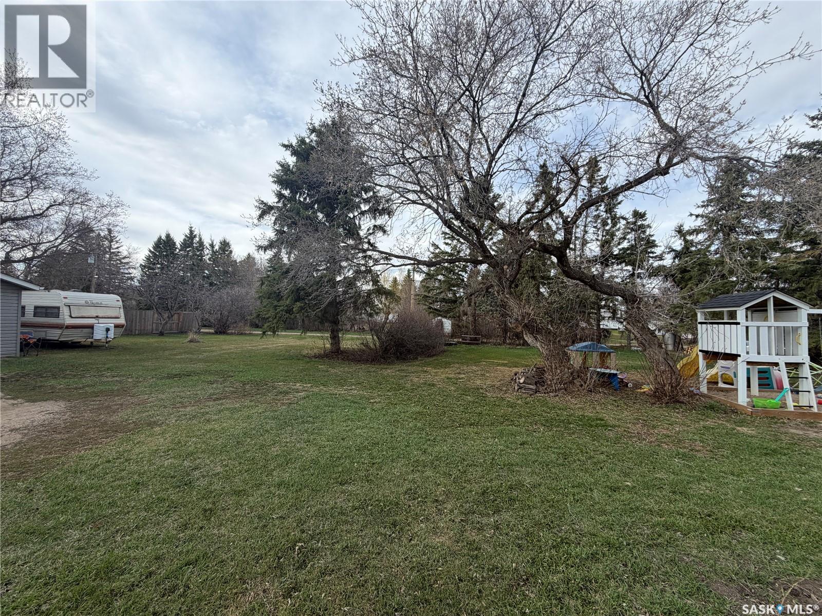 210 2Nd Avenue S, Hepburn, SK - Outdoor
