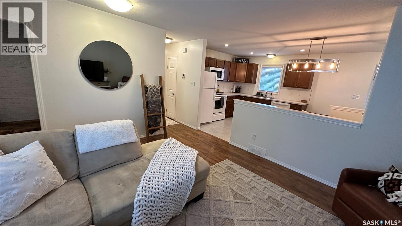 807 107Th Avenue, Tisdale, SK - Indoor