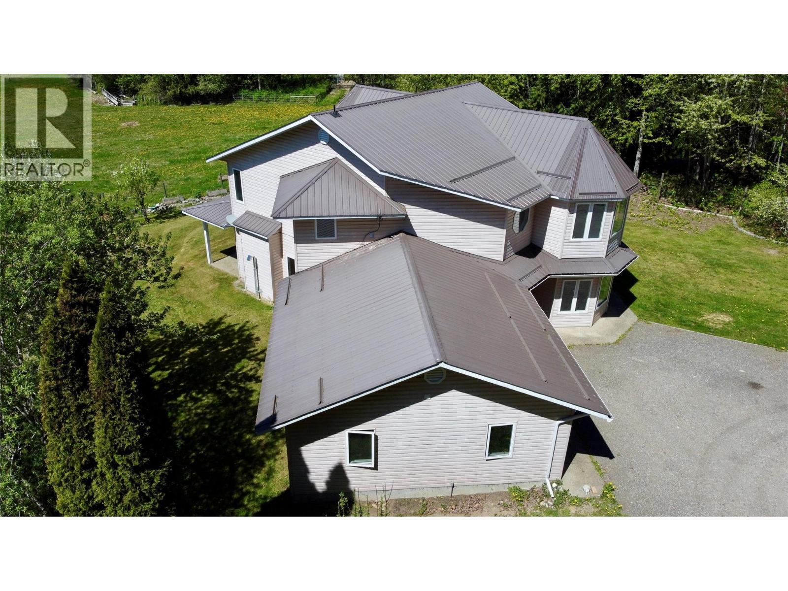 1830 Stepp Pit Road, Sicamous, BC - Outdoor