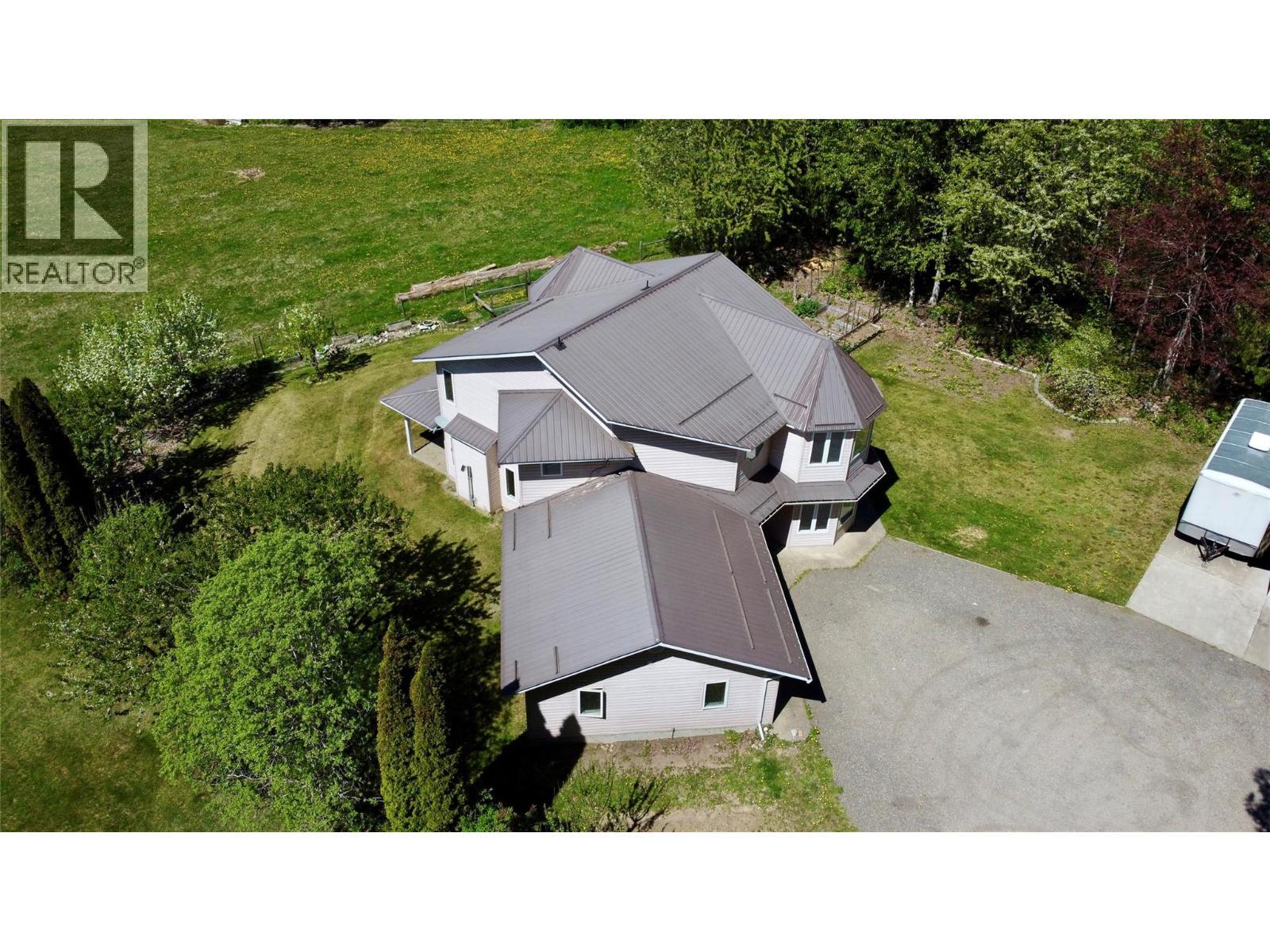 1830 Stepp Pit Road, Sicamous, BC - Outdoor