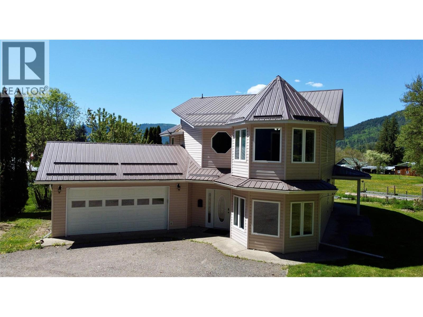 1830 Stepp Pit Road, Sicamous, BC - Outdoor