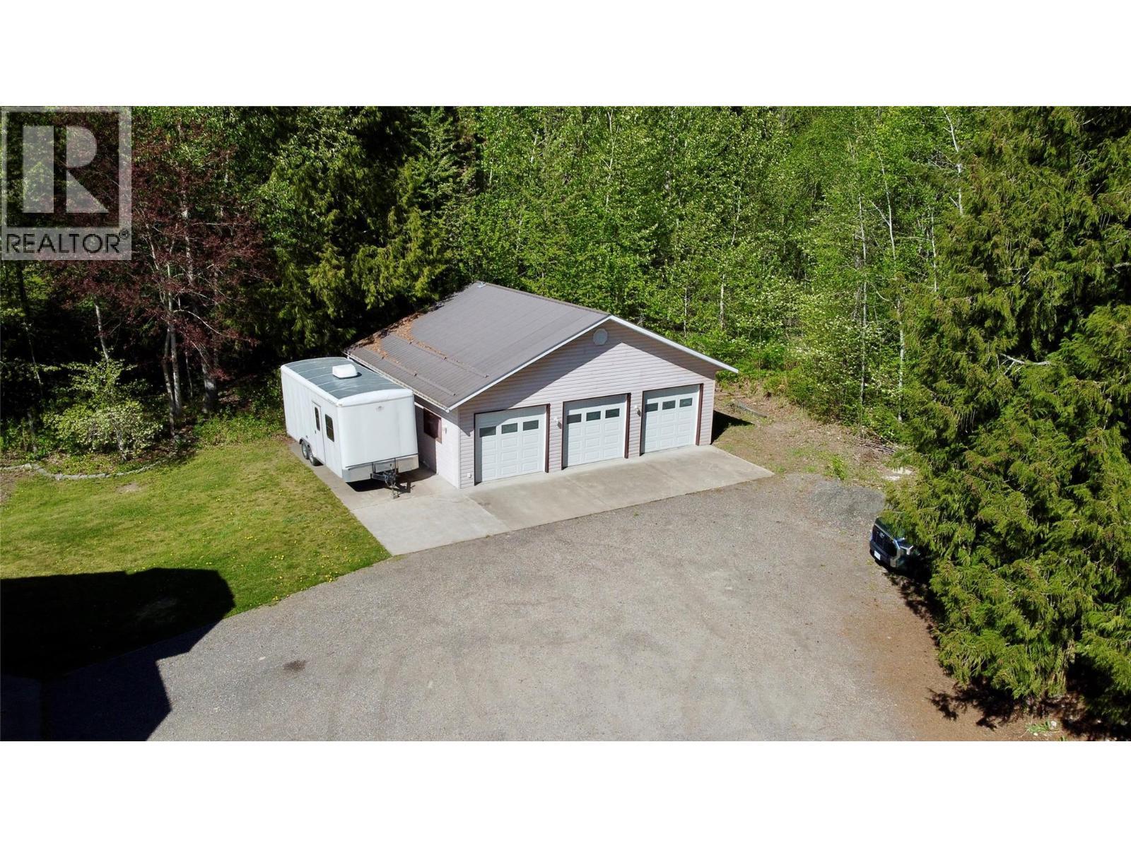 1830 Stepp Pit Road, Sicamous, BC - Outdoor