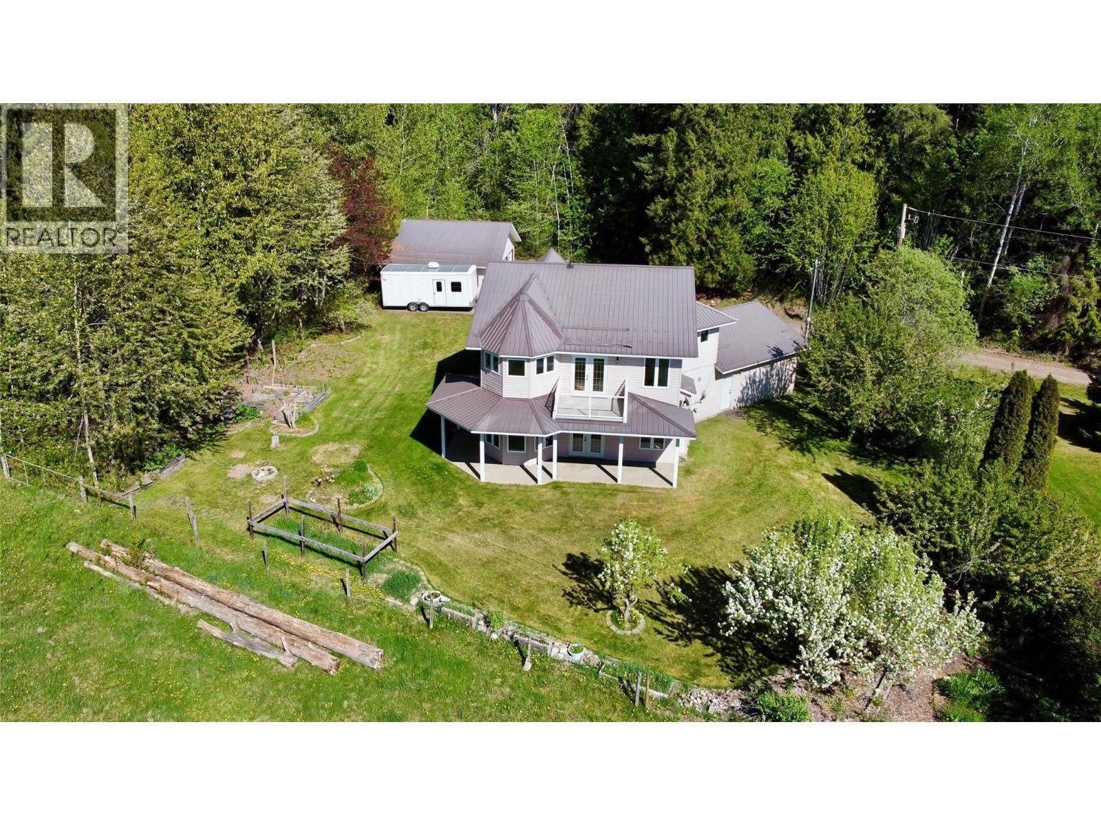1830 Stepp Pit Road, Sicamous, BC - Outdoor