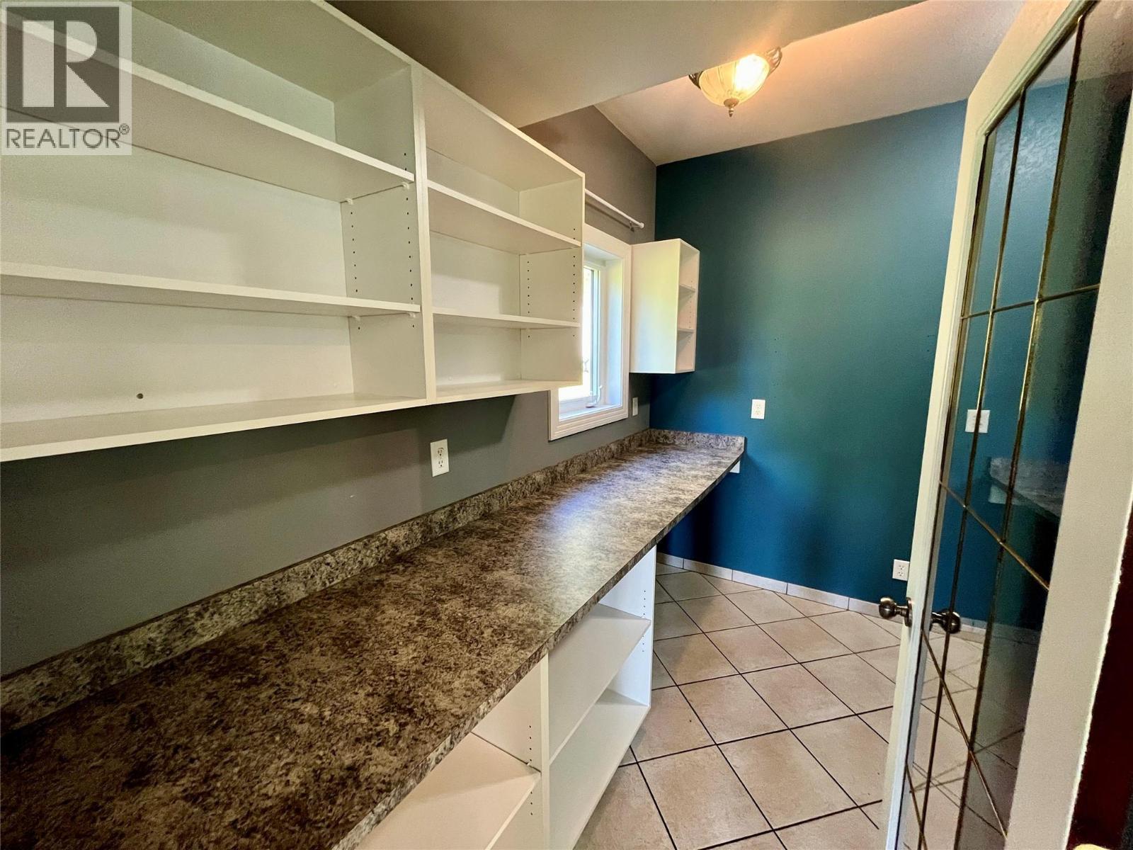 1830 Stepp Pit Road, Sicamous, BC - Indoor With Storage