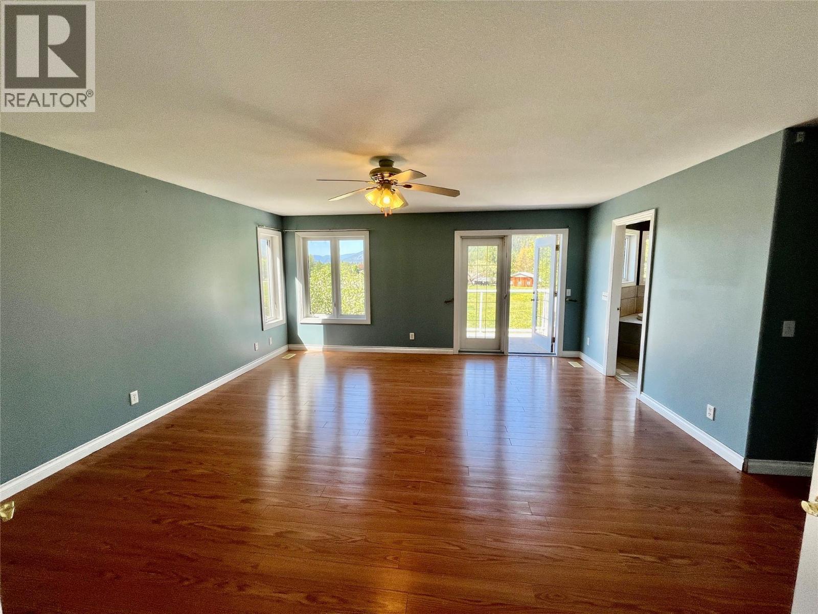 1830 Stepp Pit Road, Sicamous, BC - Indoor Photo Showing Other Room