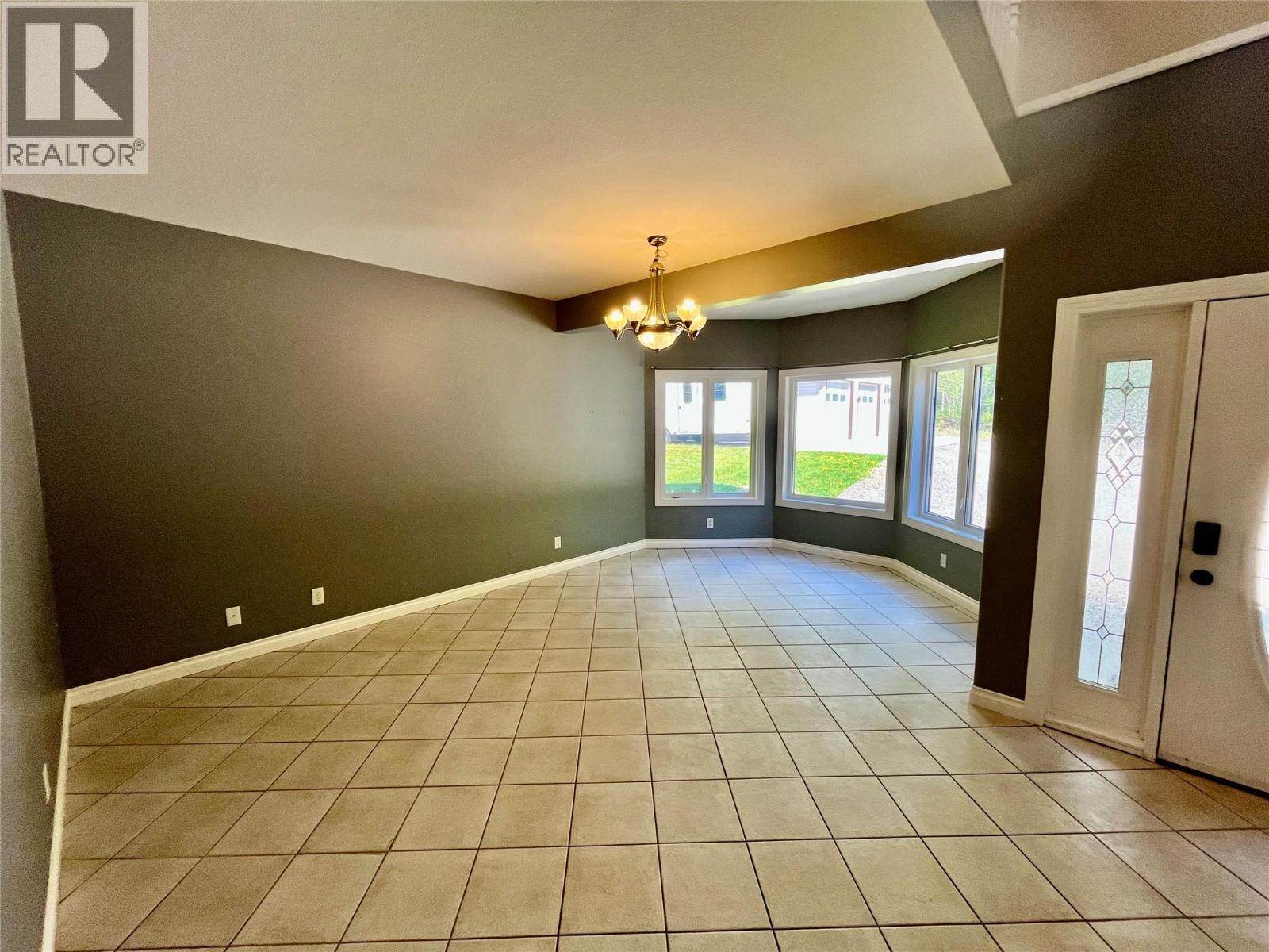 1830 Stepp Pit Road, Sicamous, BC - Indoor Photo Showing Other Room