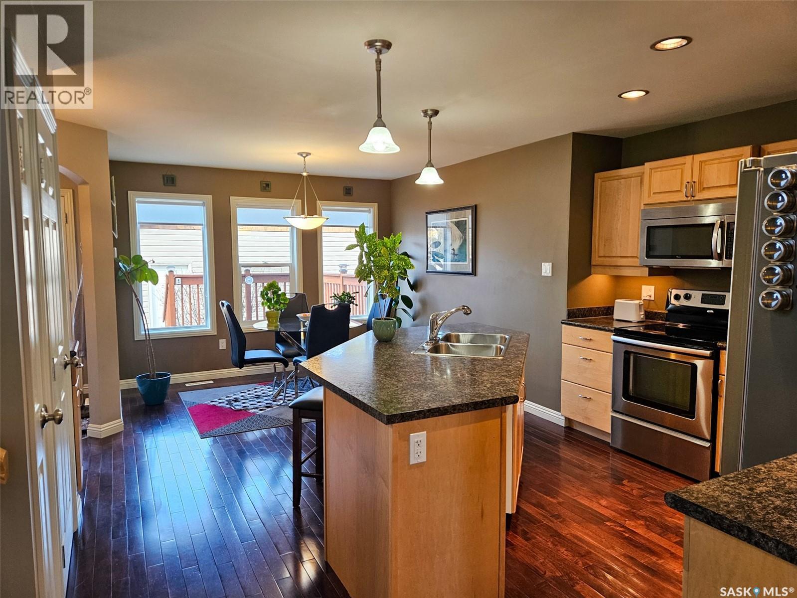 508 Thompson Street, Herbert, SK - Indoor Photo Showing Kitchen With Double Sink