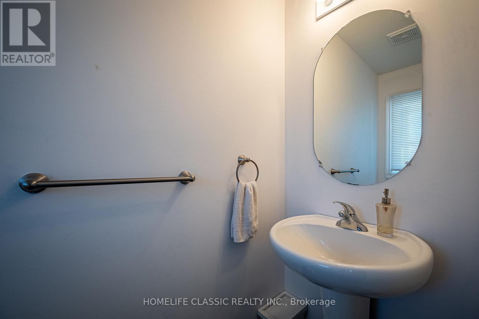 5 Irwin Crescent, New Tecumseth, ON - Indoor Photo Showing Bathroom