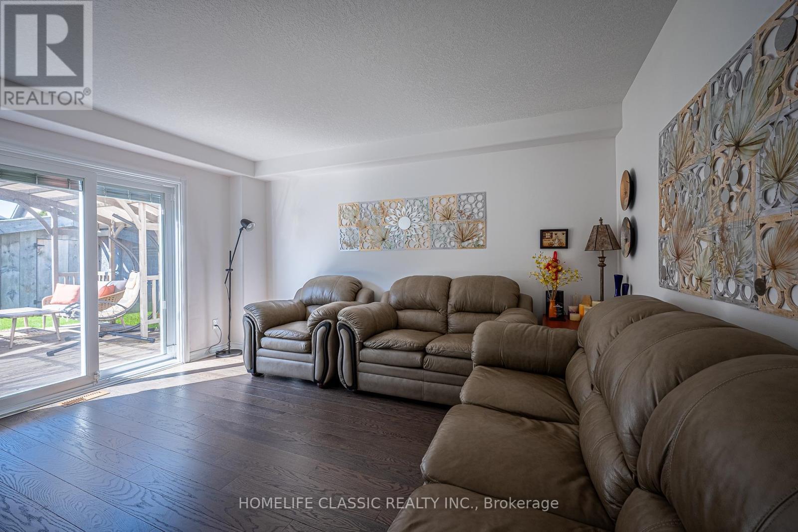 5 Irwin Crescent, New Tecumseth, ON - Indoor Photo Showing Living Room