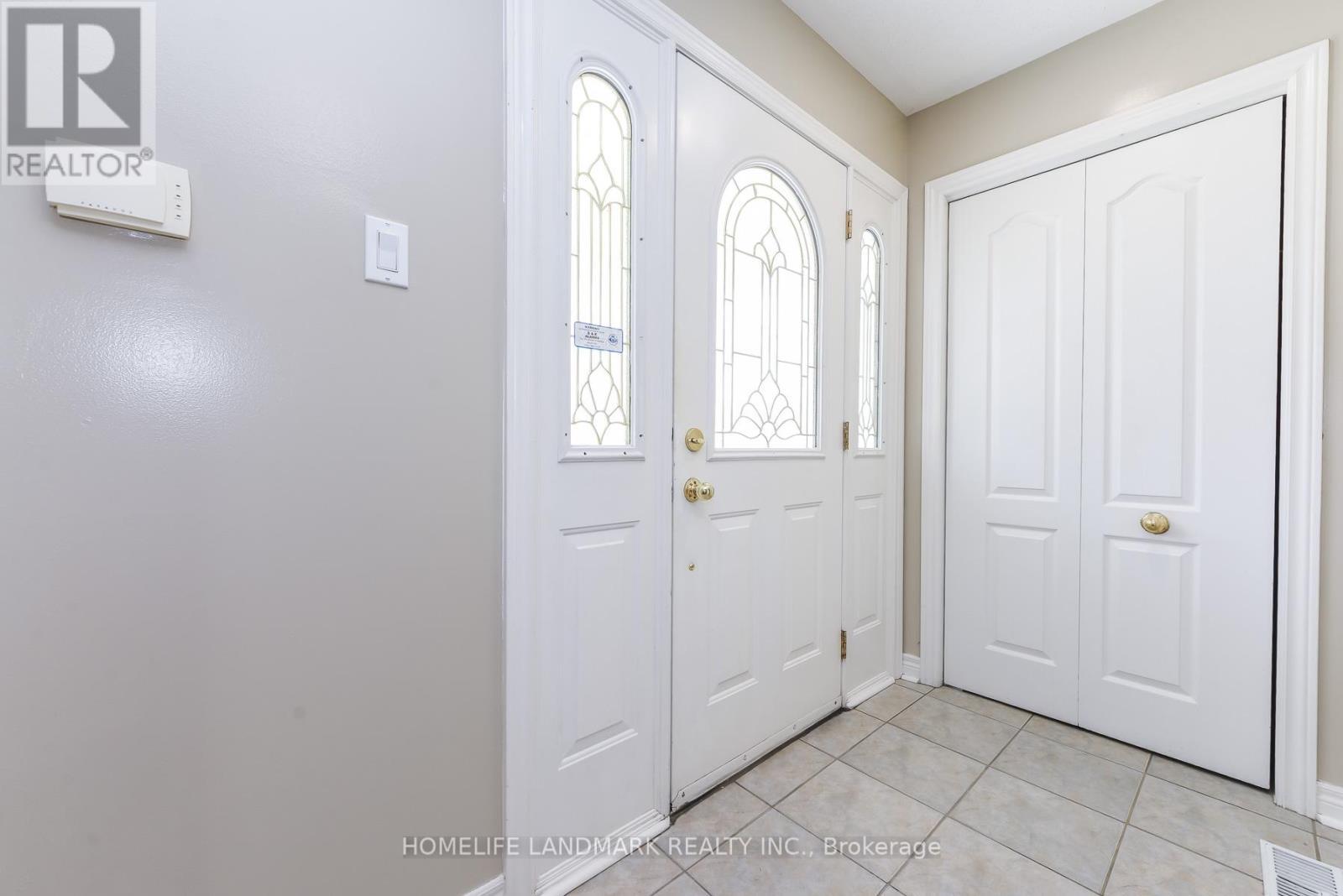 1153 Ogden Avenue, Mississauga, ON - Indoor Photo Showing Other Room