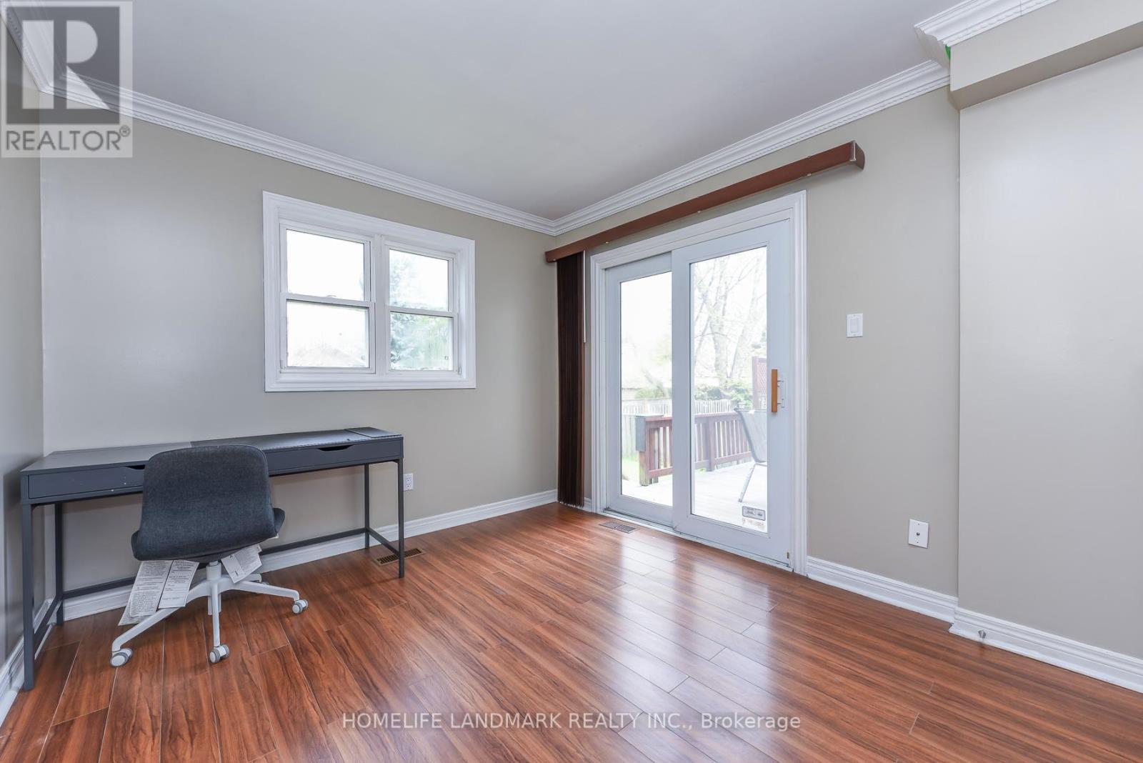 1153 Ogden Avenue, Mississauga, ON - Indoor