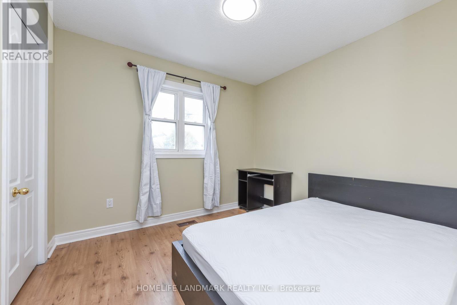 1153 Ogden Avenue, Mississauga, ON - Indoor Photo Showing Bedroom
