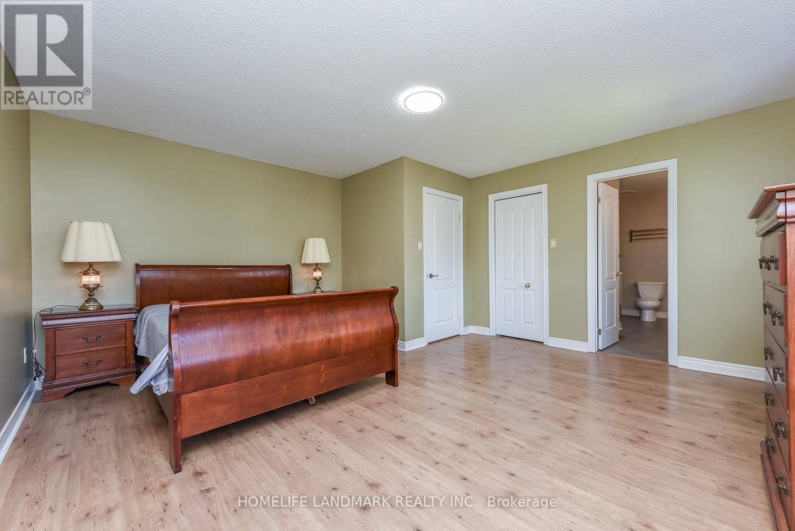 1153 Ogden Avenue, Mississauga, ON - Indoor Photo Showing Bedroom