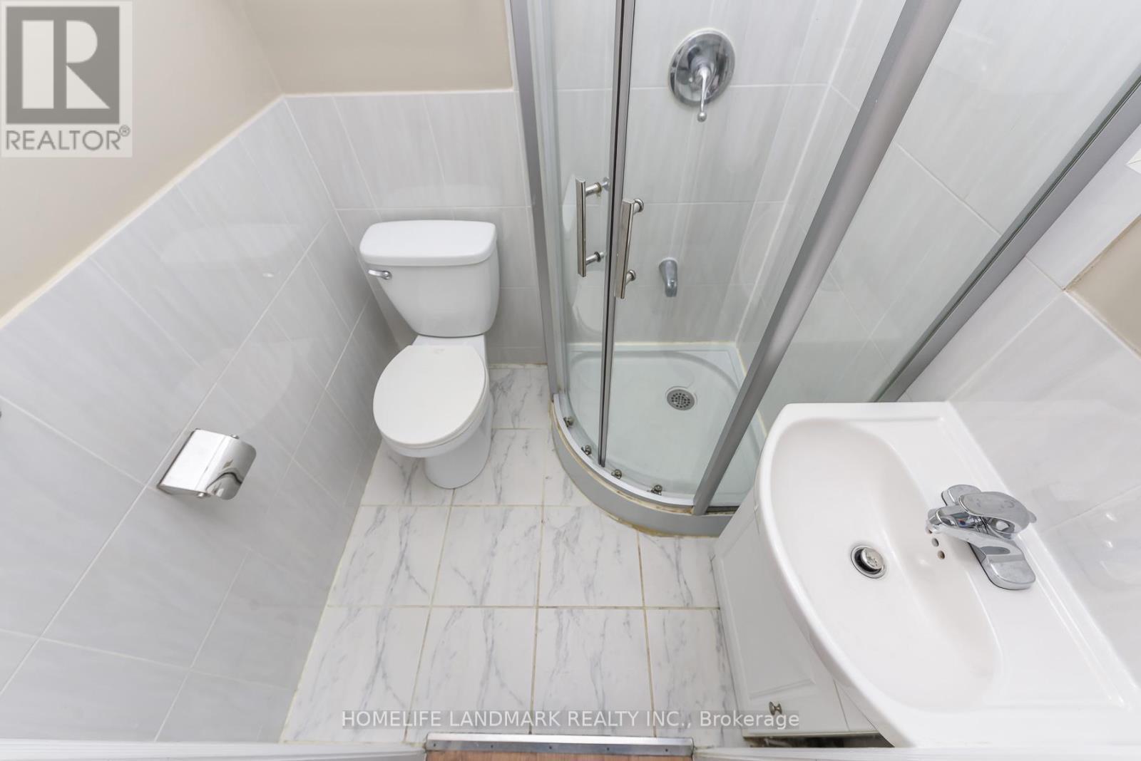 1153 Ogden Avenue, Mississauga, ON - Indoor Photo Showing Bathroom