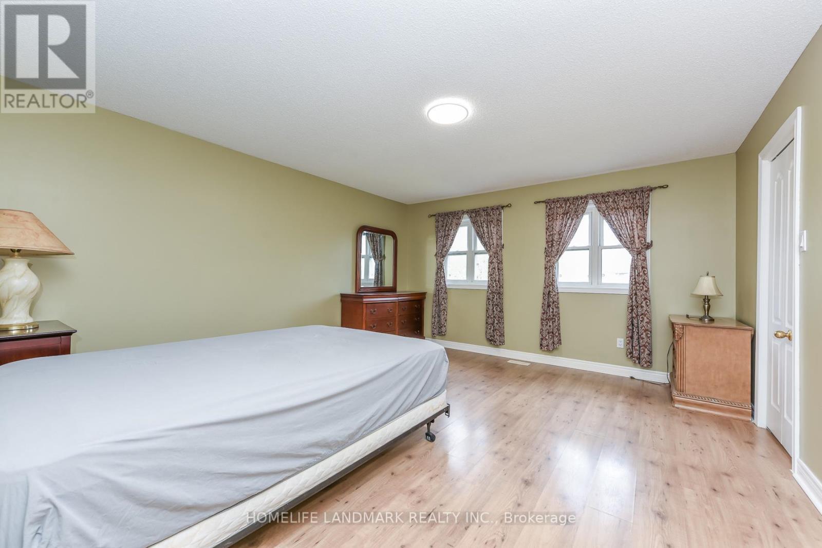 1153 Ogden Avenue, Mississauga, ON - Indoor Photo Showing Bedroom