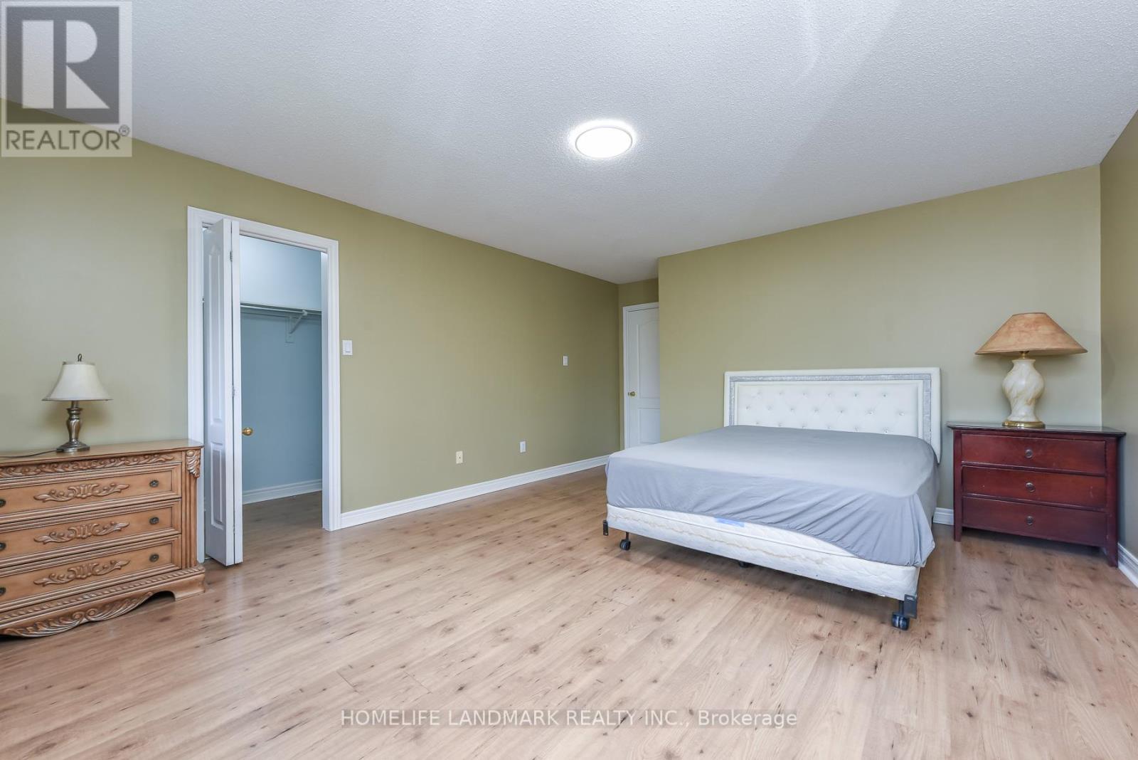 1153 Ogden Avenue, Mississauga, ON - Indoor Photo Showing Bedroom