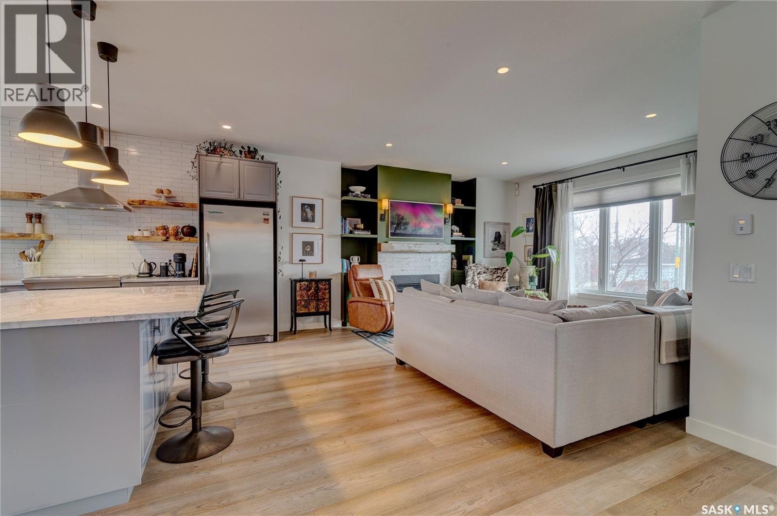 6224 8Th Avenue, Regina, SK - Indoor