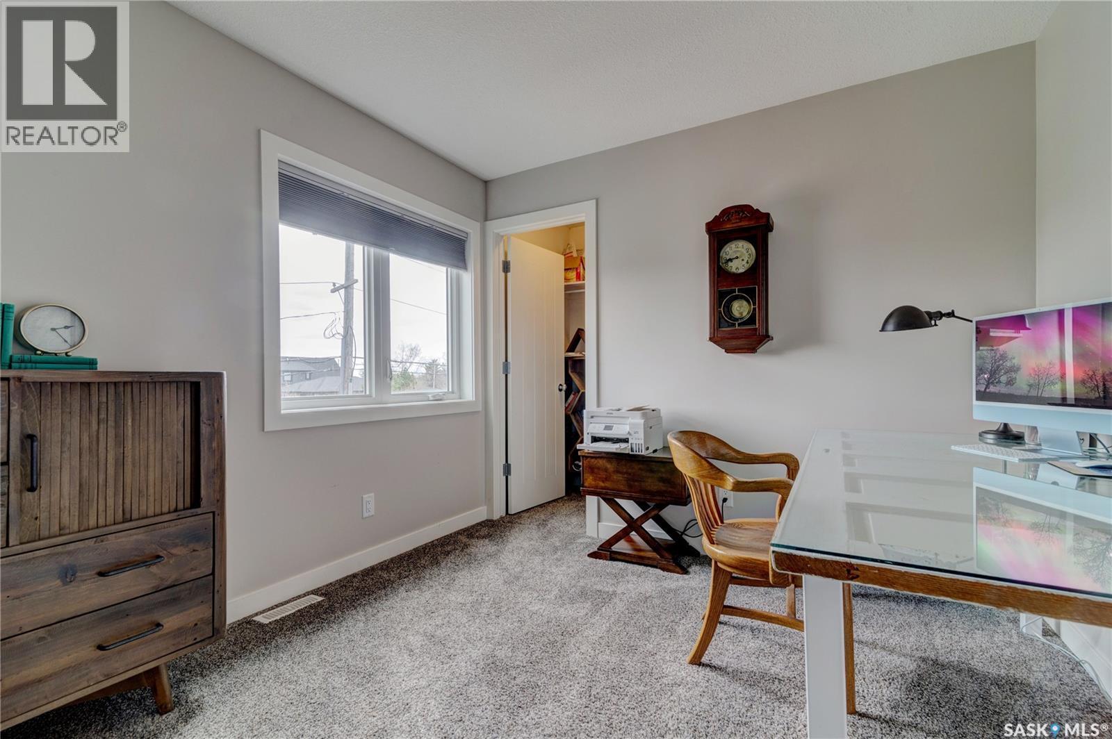 6224 8Th Avenue, Regina, SK - Indoor