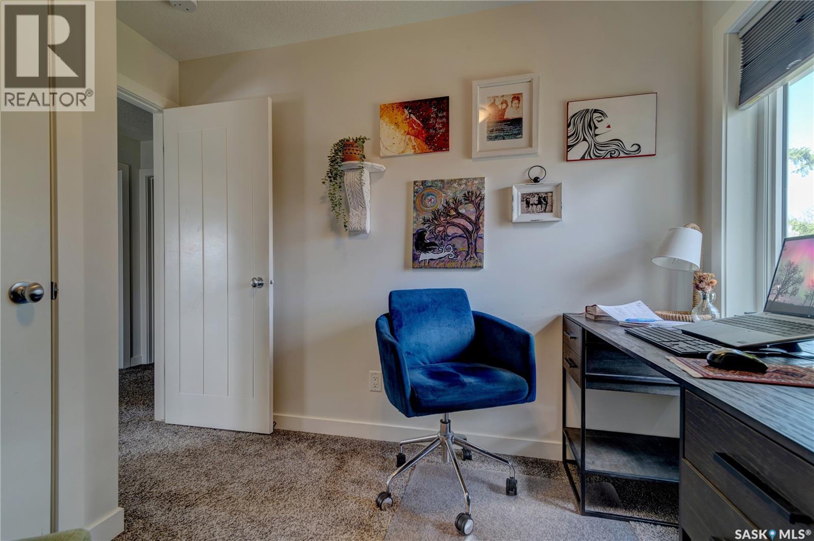 6224 8Th Avenue, Regina, SK - Indoor Photo Showing Office