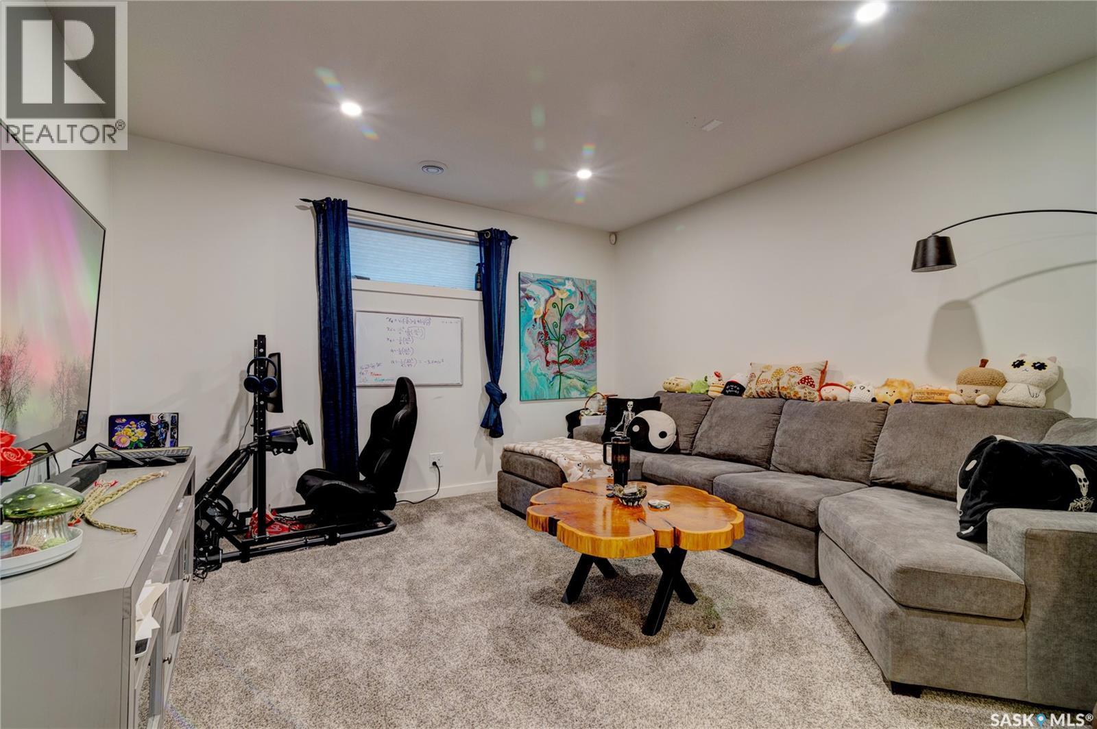 6224 8Th Avenue, Regina, SK - Indoor