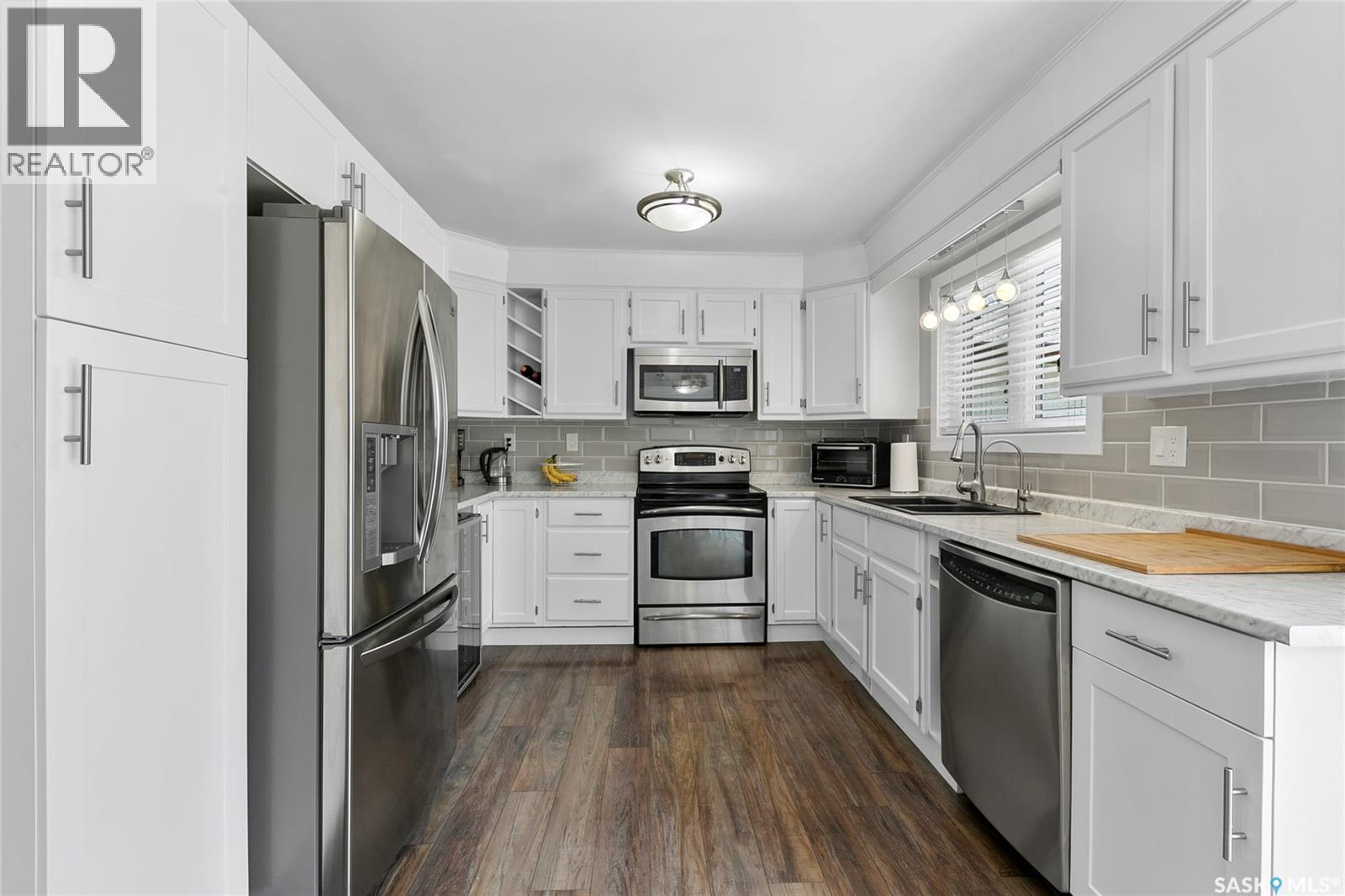 1206 Flexman Crescent N, Regina, SK - Indoor Photo Showing Kitchen
