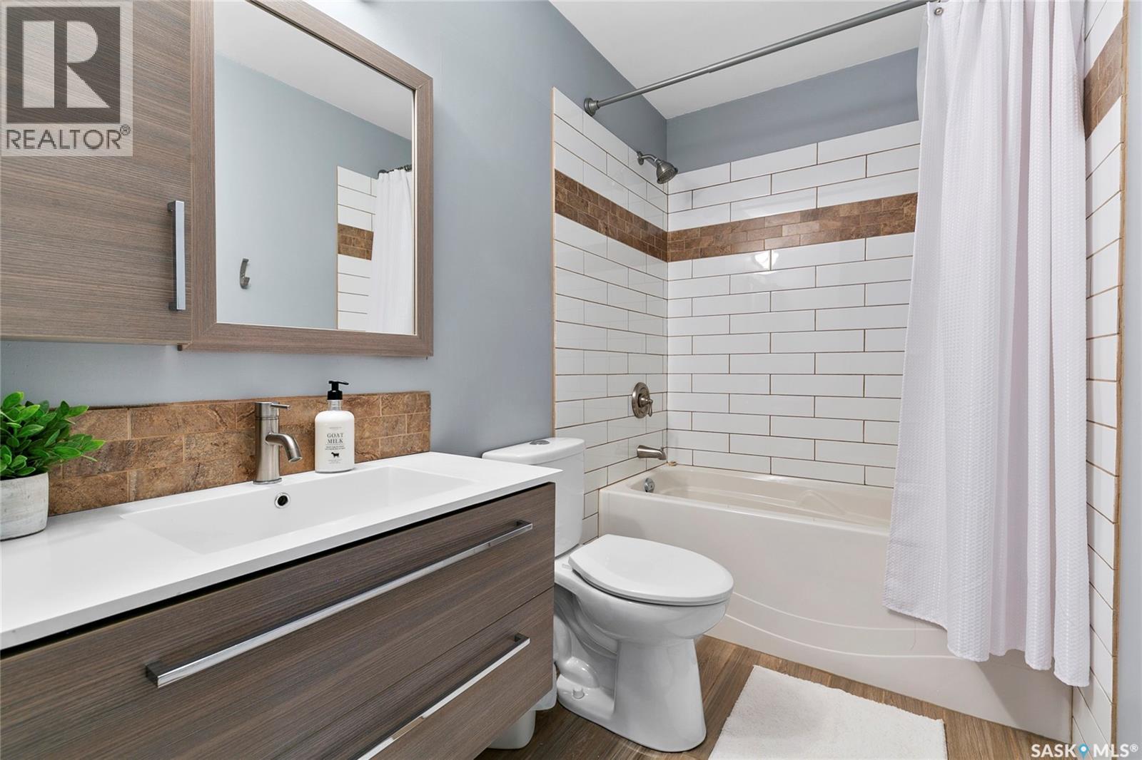 1206 Flexman Crescent N, Regina, SK - Indoor Photo Showing Bathroom