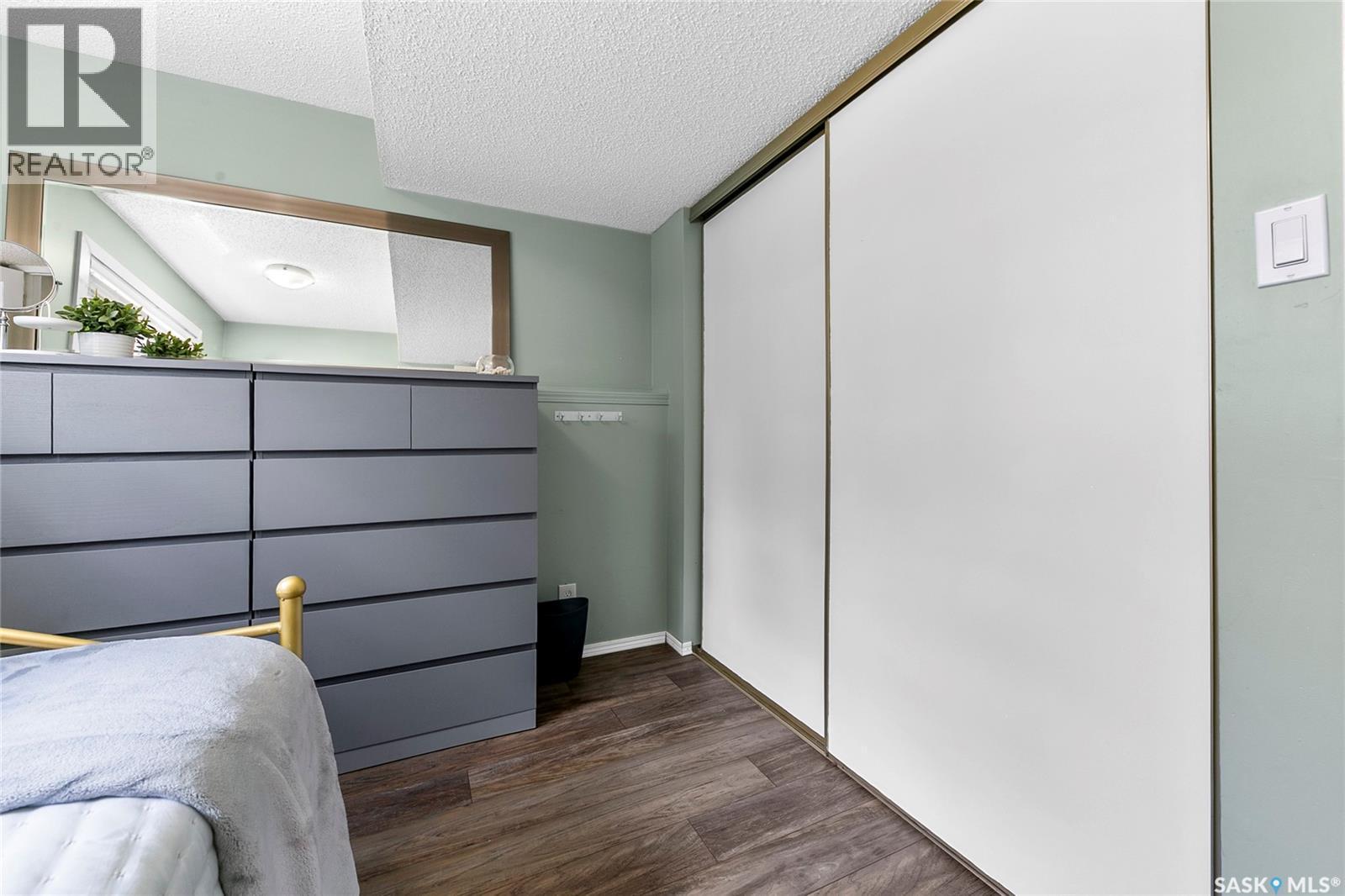 1206 Flexman Crescent N, Regina, SK - Indoor