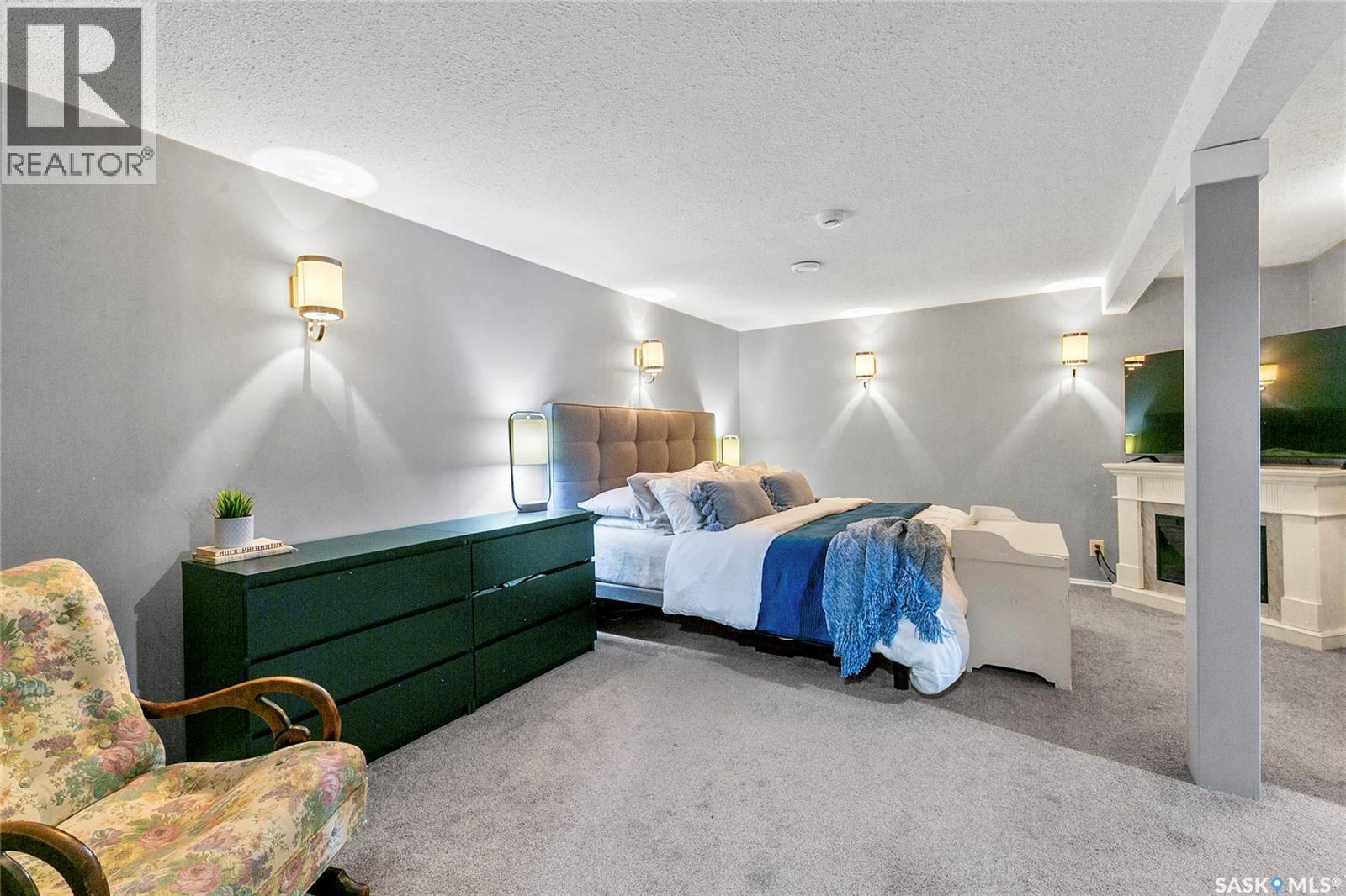 1206 Flexman Crescent N, Regina, SK - Indoor Photo Showing Bedroom