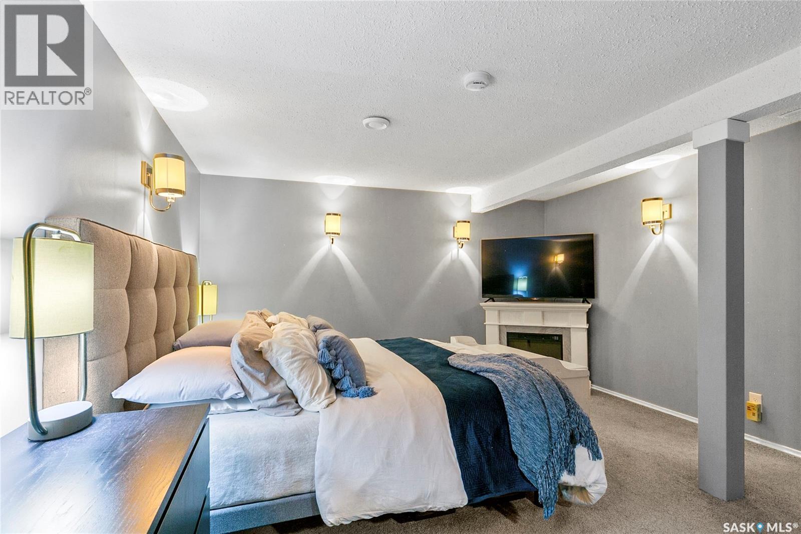 1206 Flexman Crescent N, Regina, SK - Indoor Photo Showing Bedroom