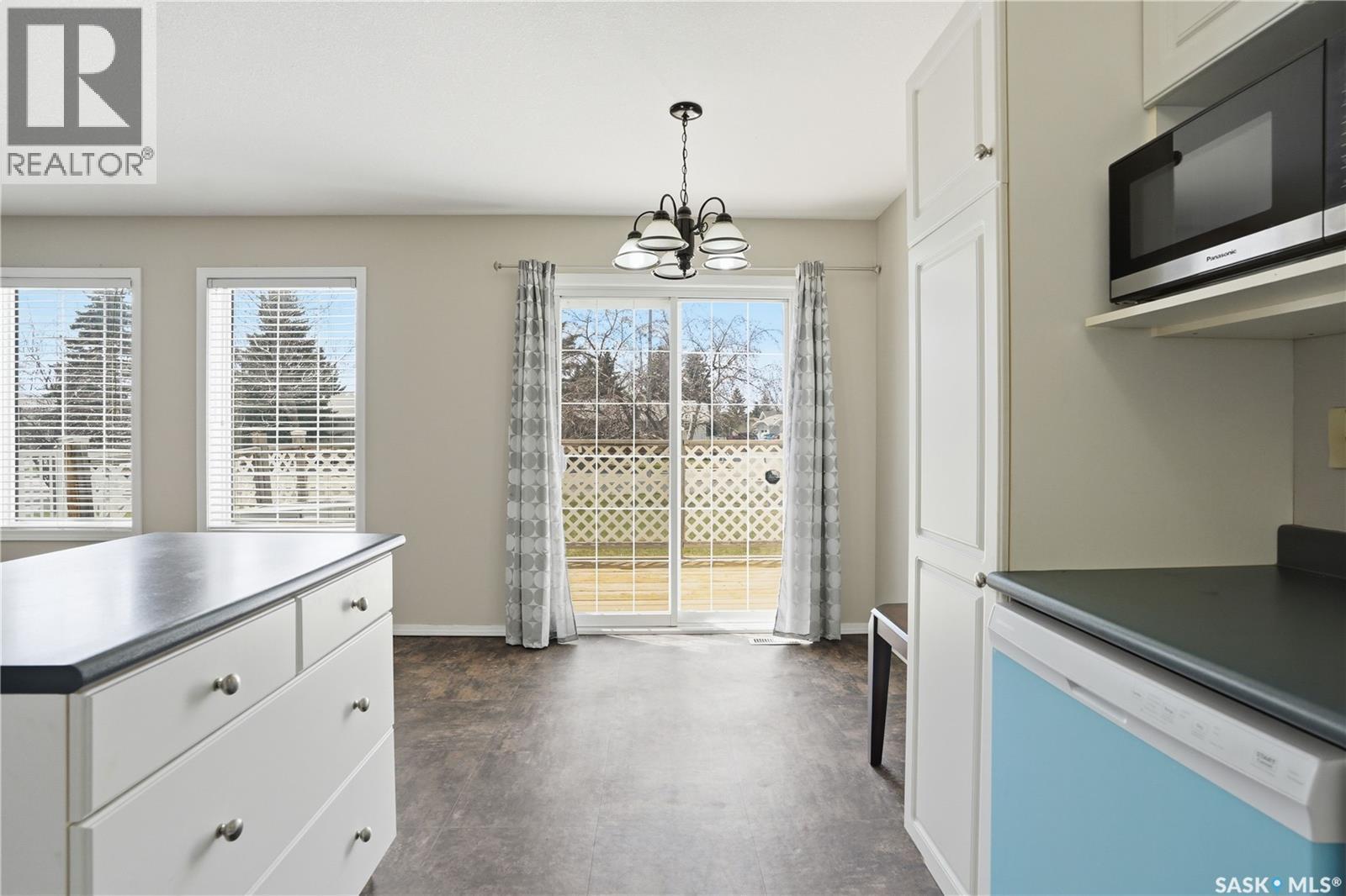 35 110 Keevil Crescent, Saskatoon, SK - Indoor Photo Showing Kitchen